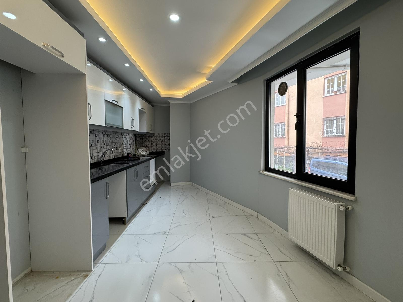 Çekmeköy M.akif Mah. Metroya Komşu 2+1 Balkonlu Daire - Görsel 6