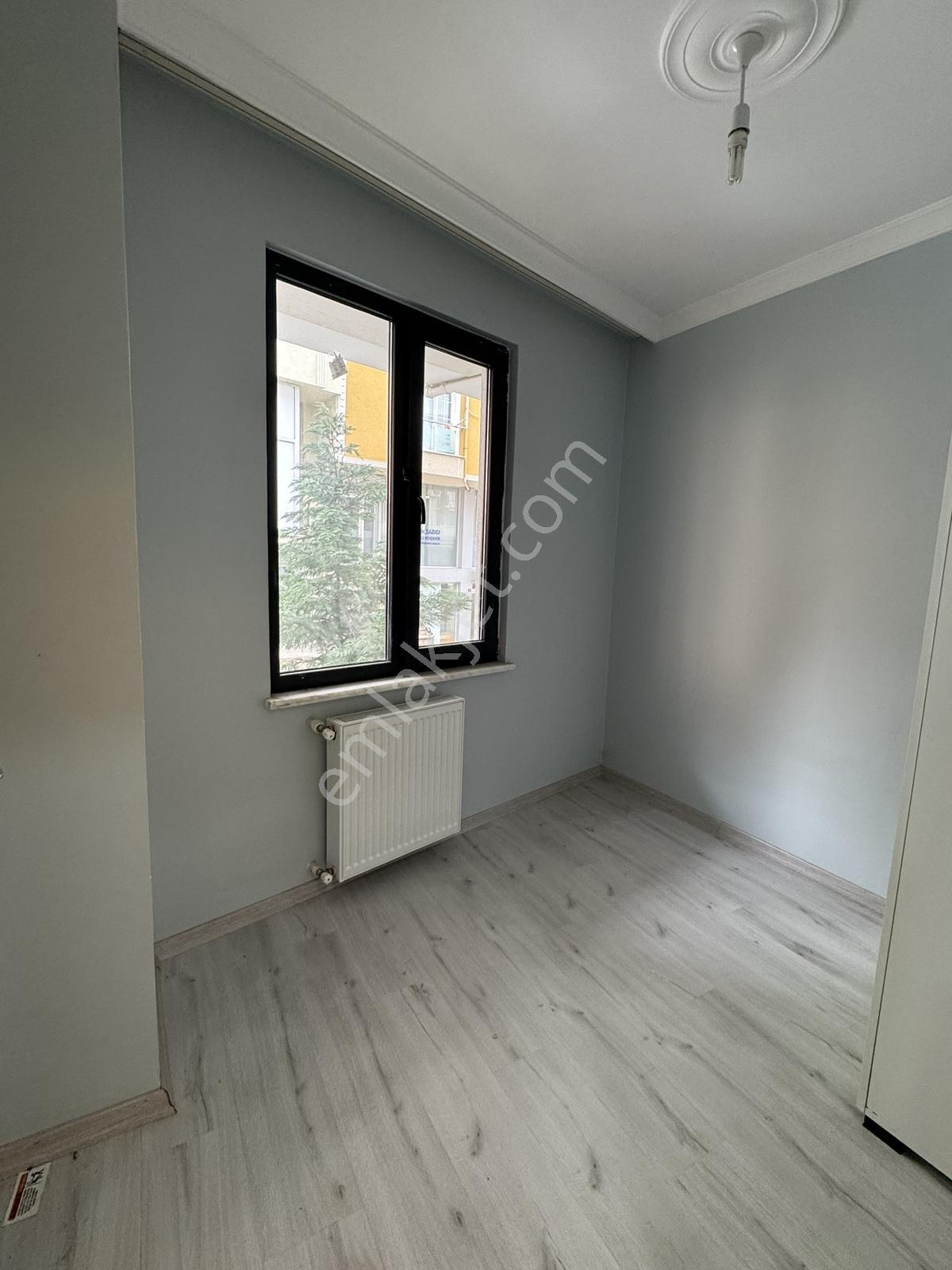 Çekmeköy M.akif Mah. Metroya Komşu 2+1 Balkonlu Daire - Görsel 16