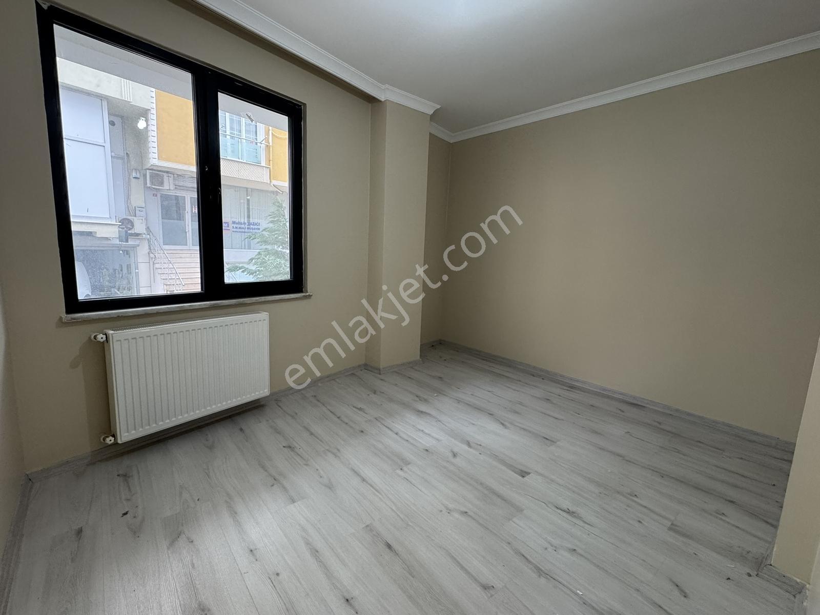 Çekmeköy M.akif Mah. Metroya Komşu 2+1 Balkonlu Daire - Görsel 12