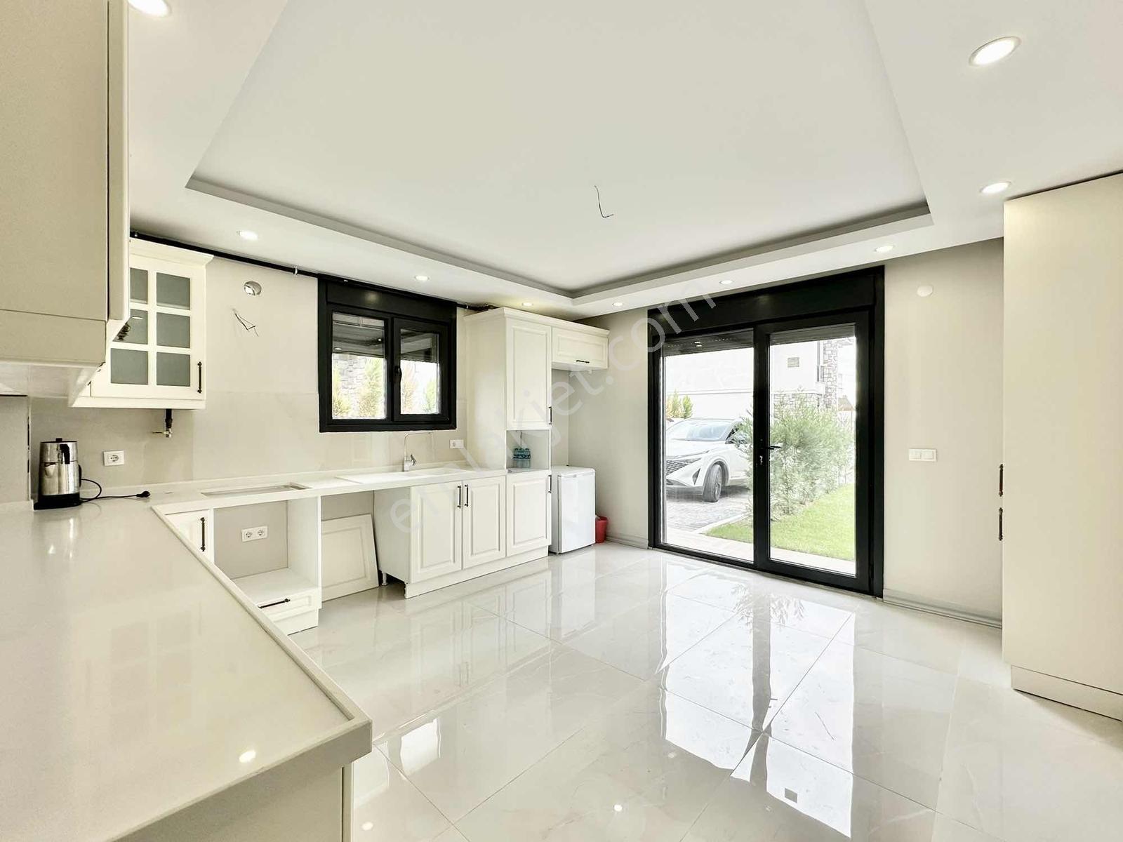 [kassel Yapı] Güvenlikli Site İçinde-500m2 Bahçeli-havuzlu Villa - Görsel 10