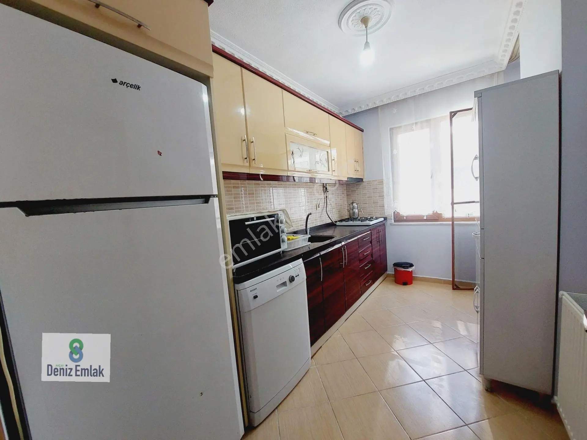 Altınkum'da Kiralık 2+1 Eşyalı Ve Bakımlı Daire - Görsel 2
