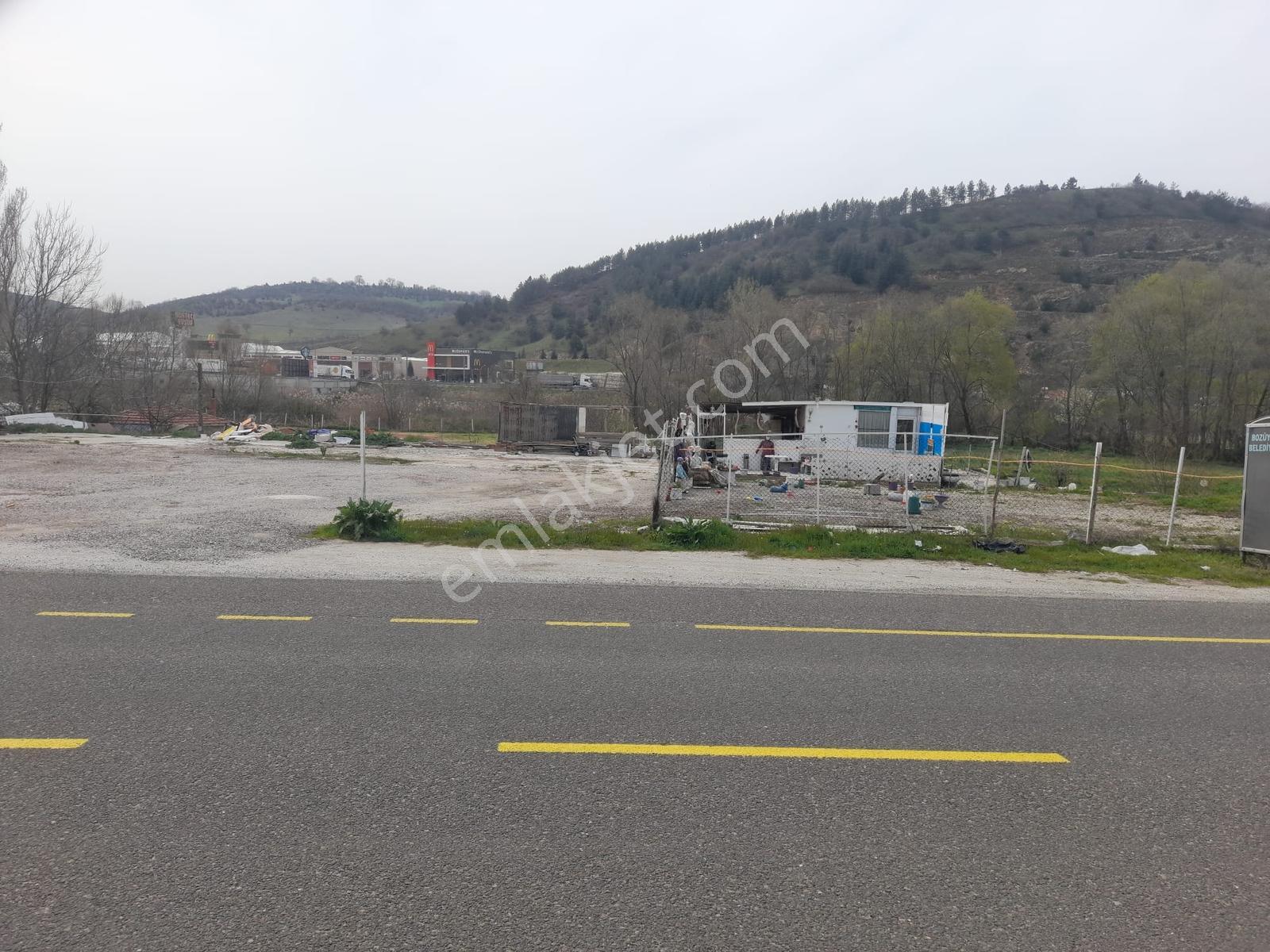 Bozüyük Çarşı'da Satılık 774 M² Sanayi İmarlı Arsa - Görsel 5