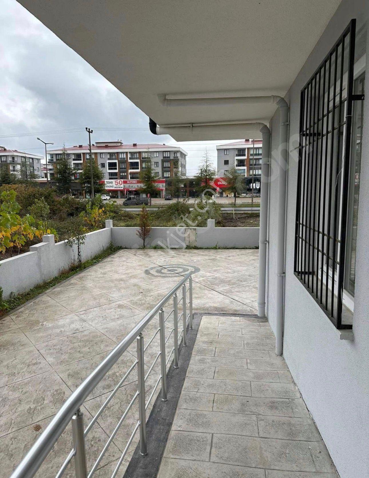 Cumhuriyet Mahallesi'nde Satılık 1+1 Modern & Yeni Daire - Görsel 10