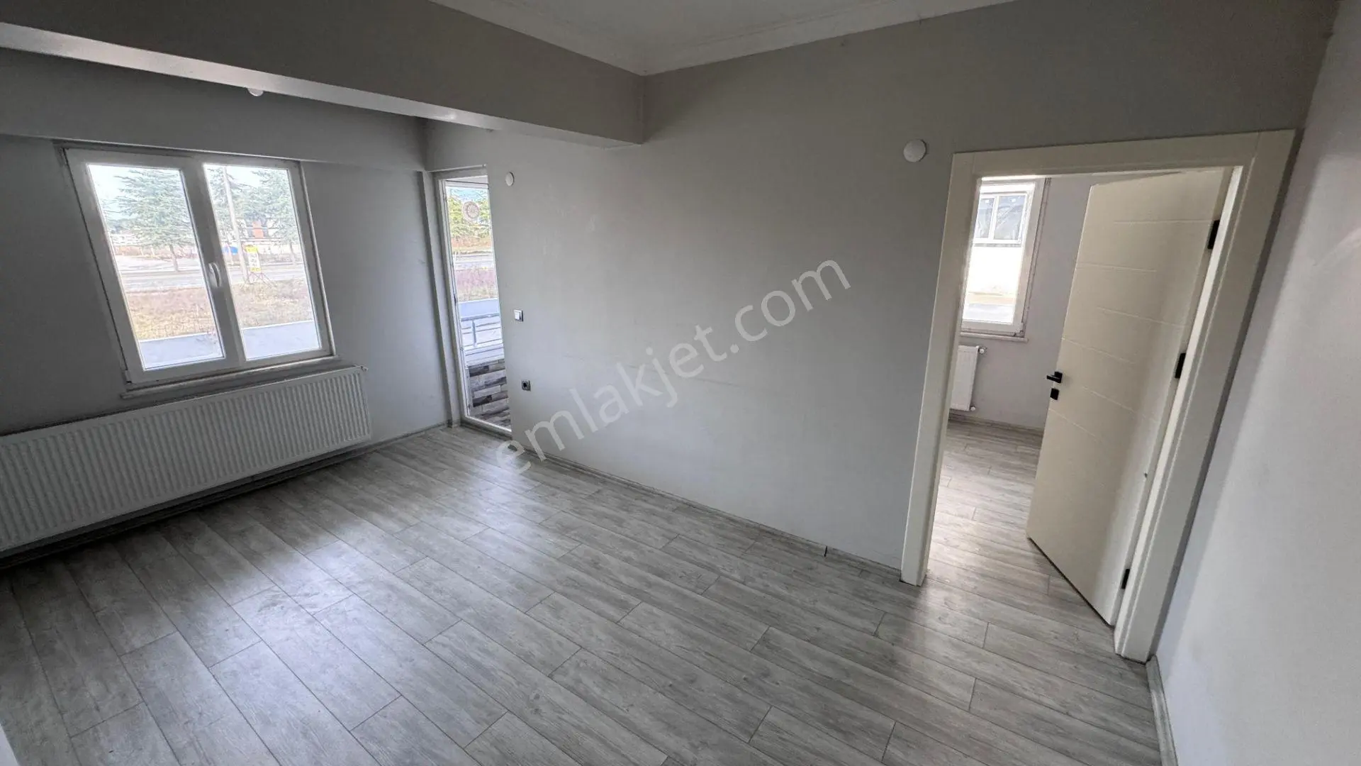 Cumhuriyet Mahallesi'nde Satılık 1+1 Modern & Yeni Daire