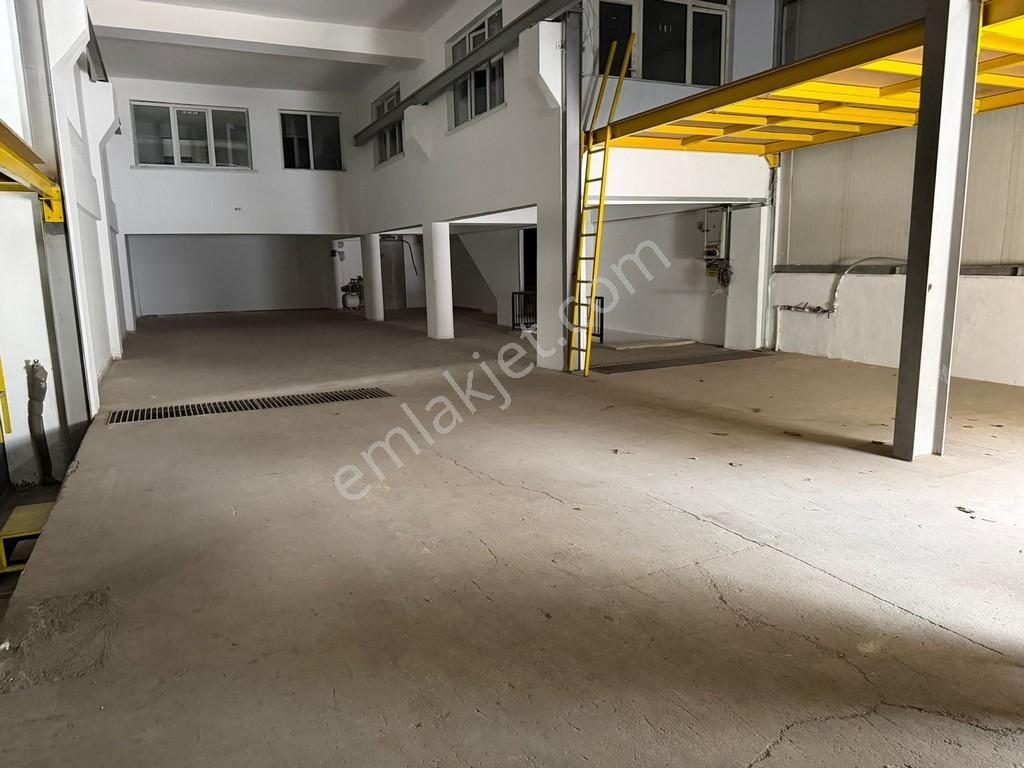 Atisan Sanayi Sitesinde 1340 M2 Satılık Dükkan - Görsel 4