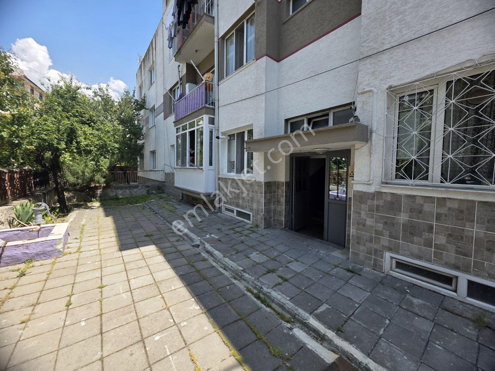 Rw Nestten Kumlubel Orhan Oğuz Lisesi Yanı Kiralık 2+1