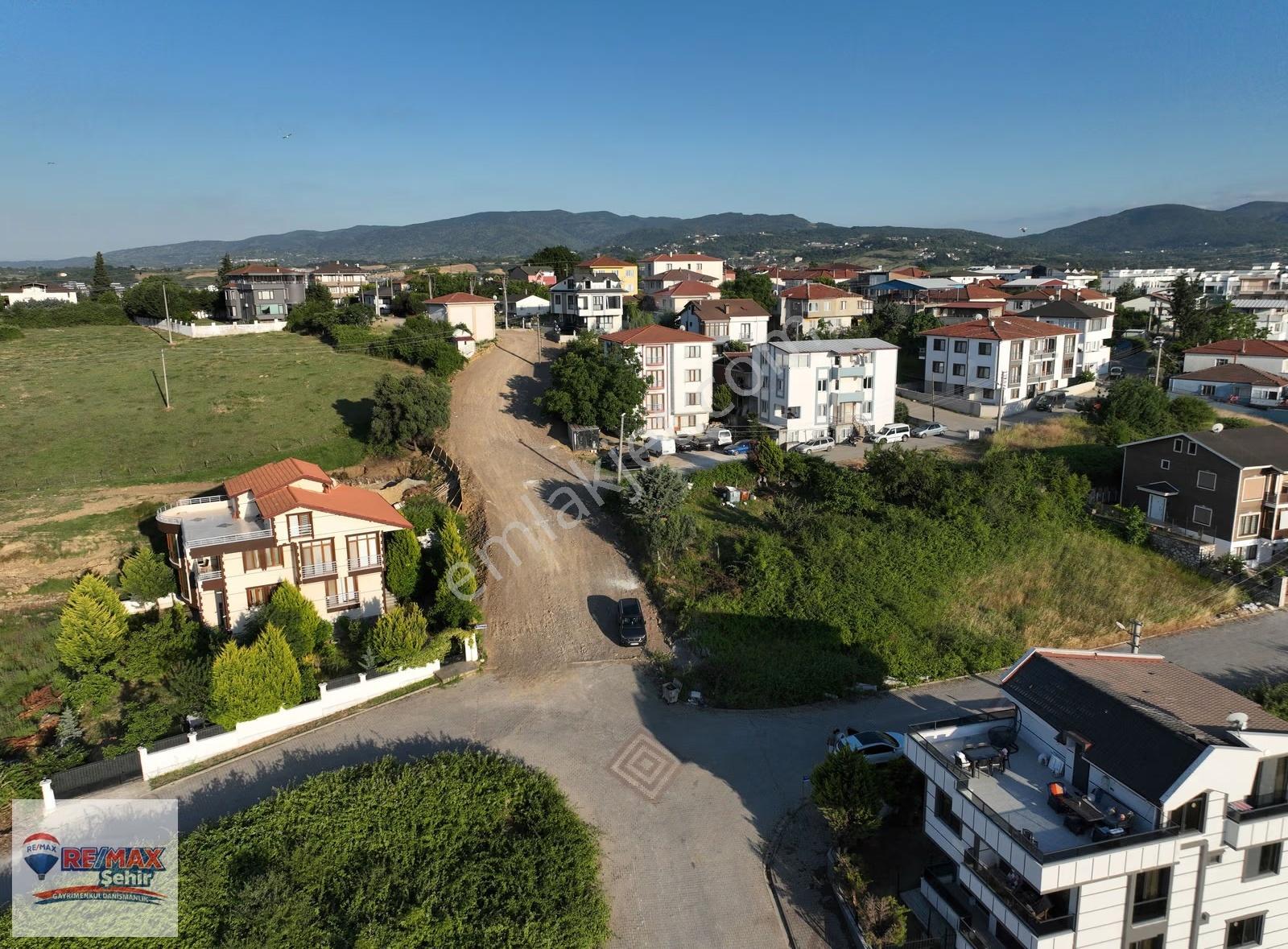 Remax'tan Yalova Merkez'de Satılık 2 Parsel Deniz Manzaralı Arsa - Görsel 8