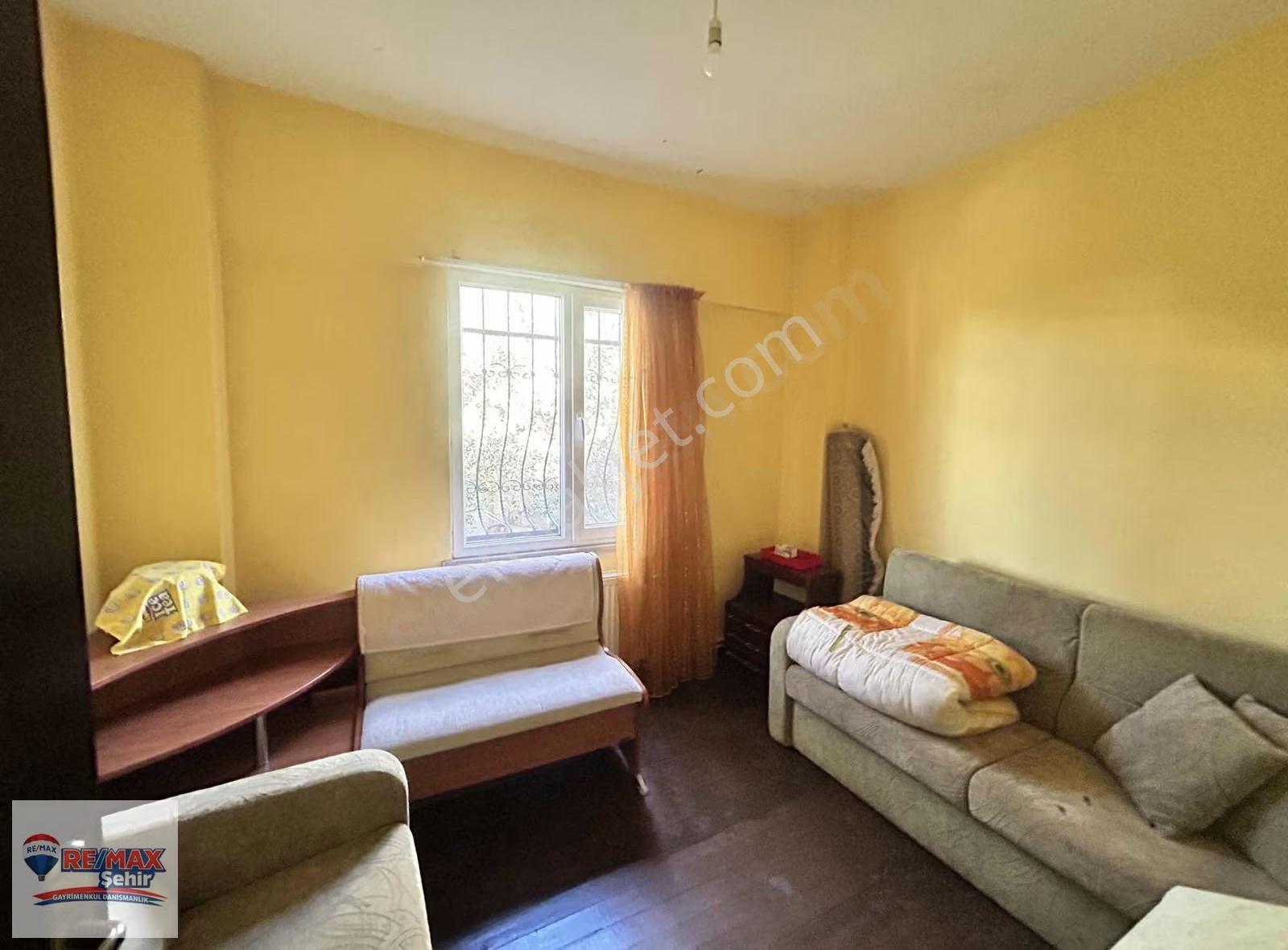 Re/max'dan Çıftlıkköy'de Ana Yola Cephelı Tıcarı+konut Ev - Görsel 26