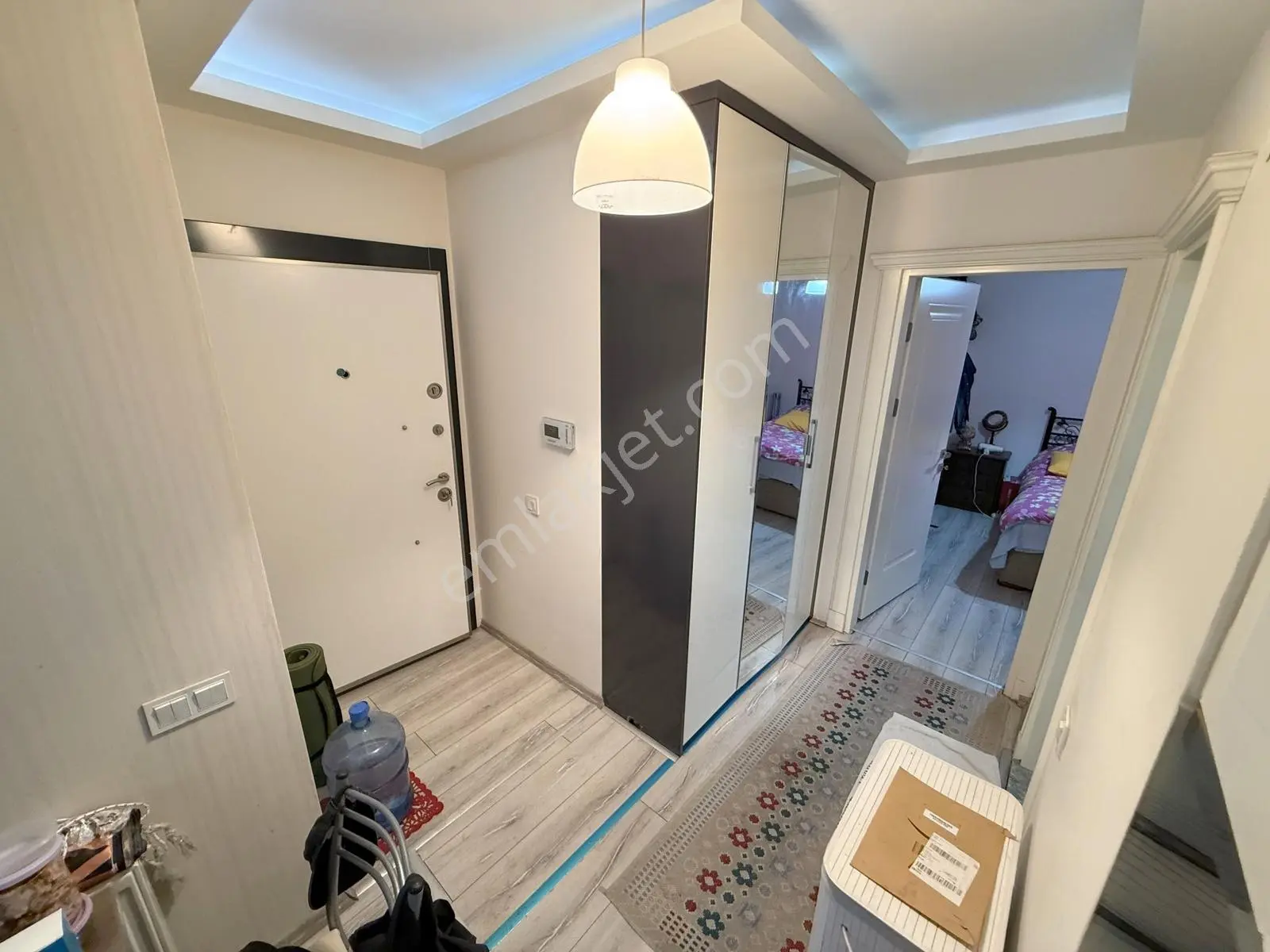 ▀ Güç'ten Akçay'da Yüzme Havuzlu & Otoparklı Güvenlikli 1+1 Daire - Görsel 7
