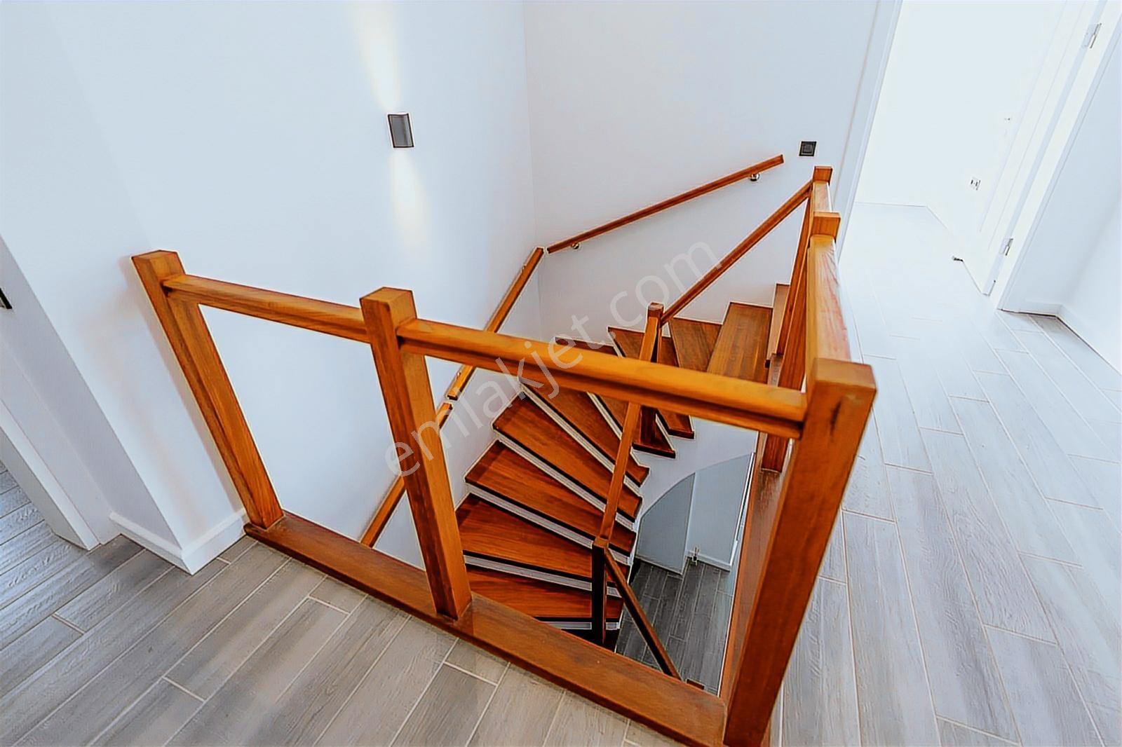 Kemalpaşa Yukarıkızılca Satılık 350 M2 Müstakil 5+1 Villa - Görsel 6
