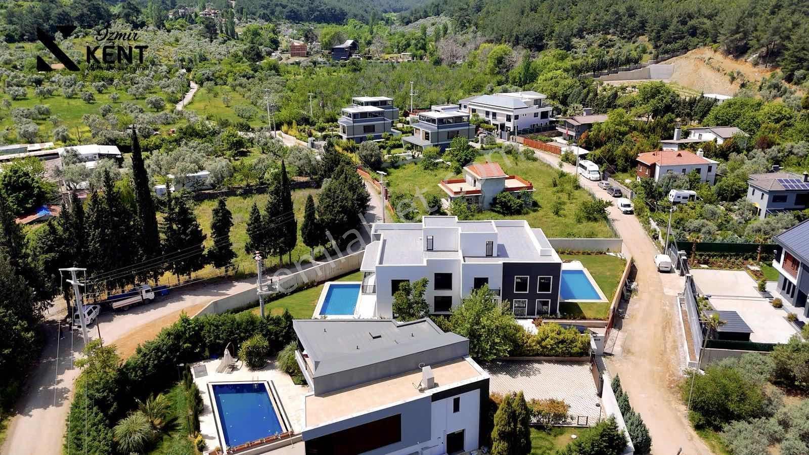Kemalpaşa Kızılüzüm Kiralık 620 M2 7+1 Villa - Görsel 30
