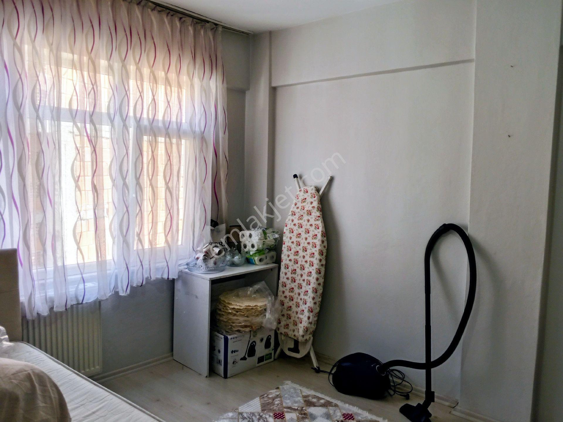 Acil Satılık Daire Daire Apt.yatırımlık . - Görsel 11