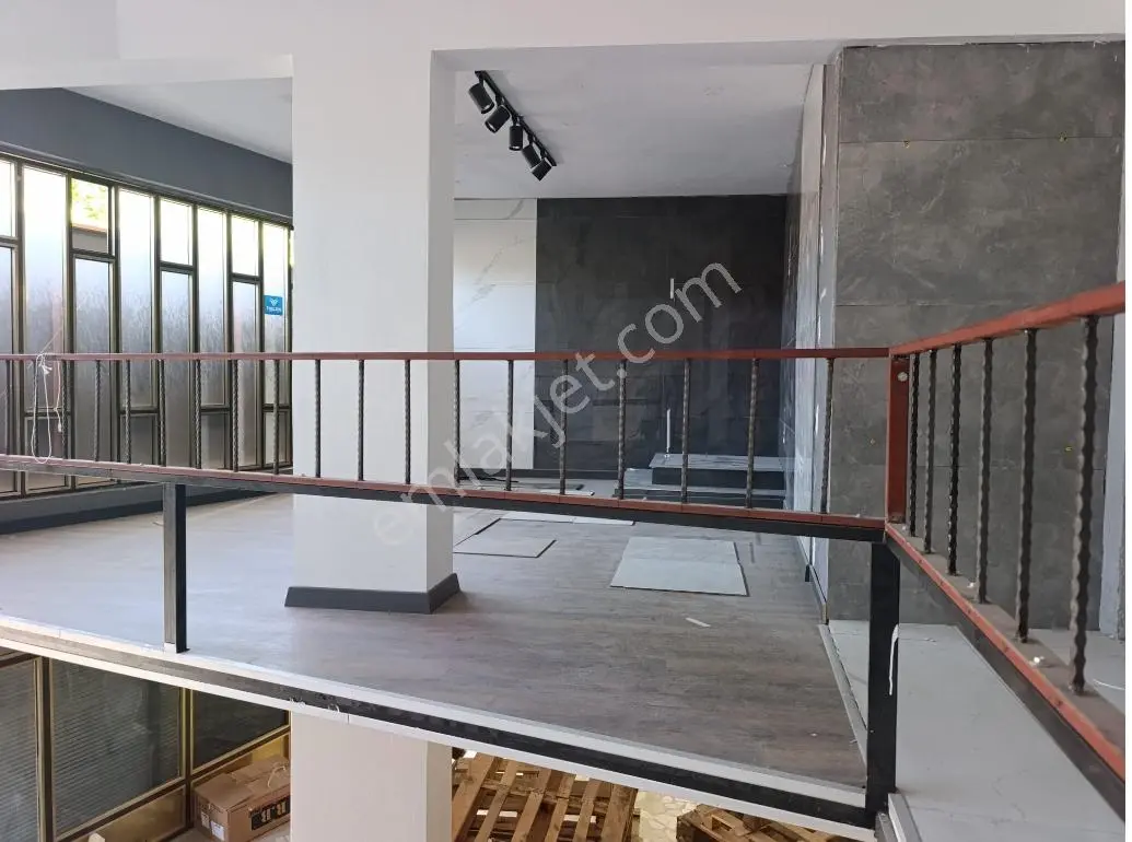 Kemerçeşme Kiralık Dükkan Mağaza - Görsel 3