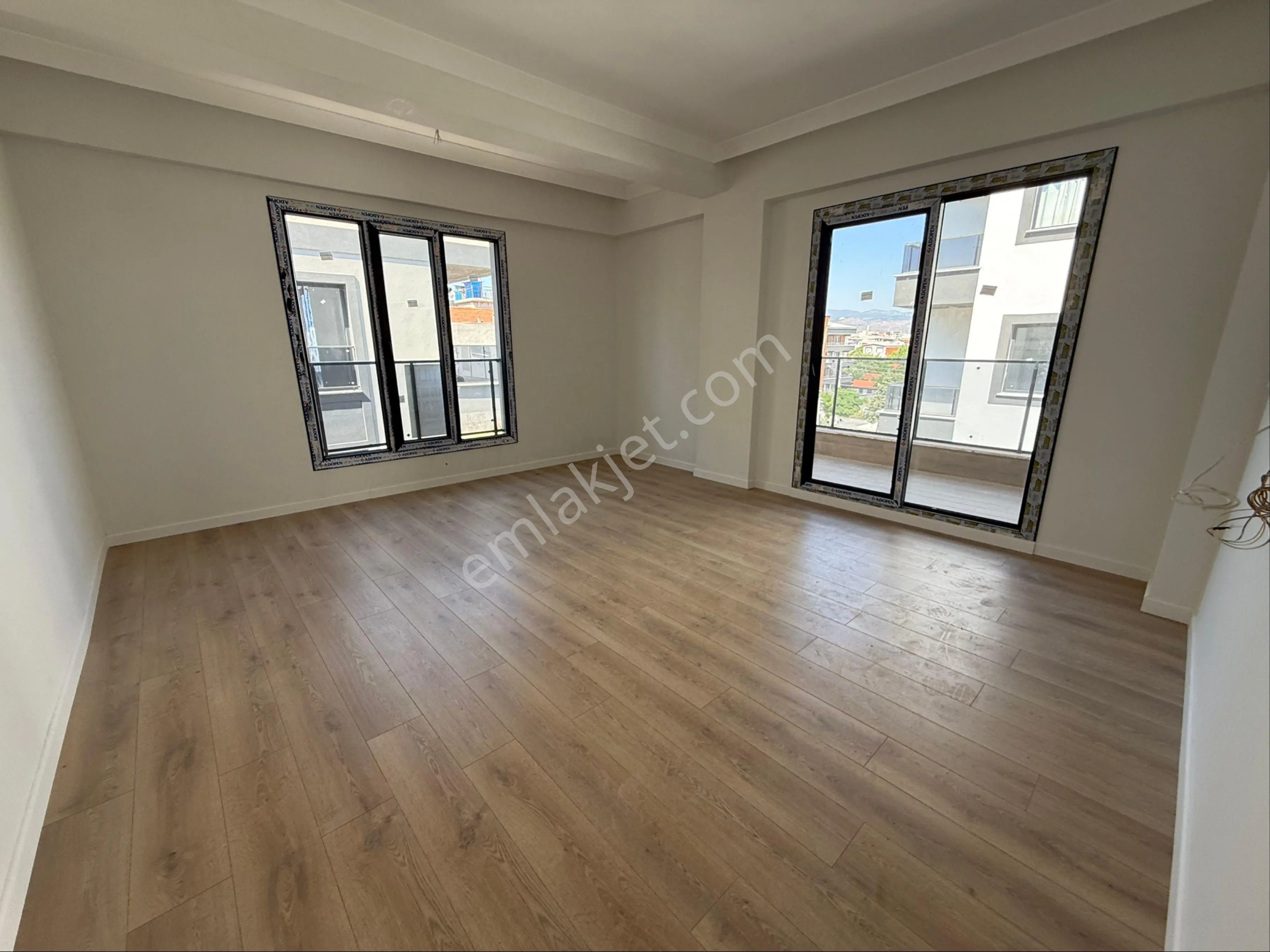 Akhisar Reşatbey’de Asansörlü Satılık Yerden Isıtmalı 3+1 Sıfır Dublex Daire - Görsel 4
