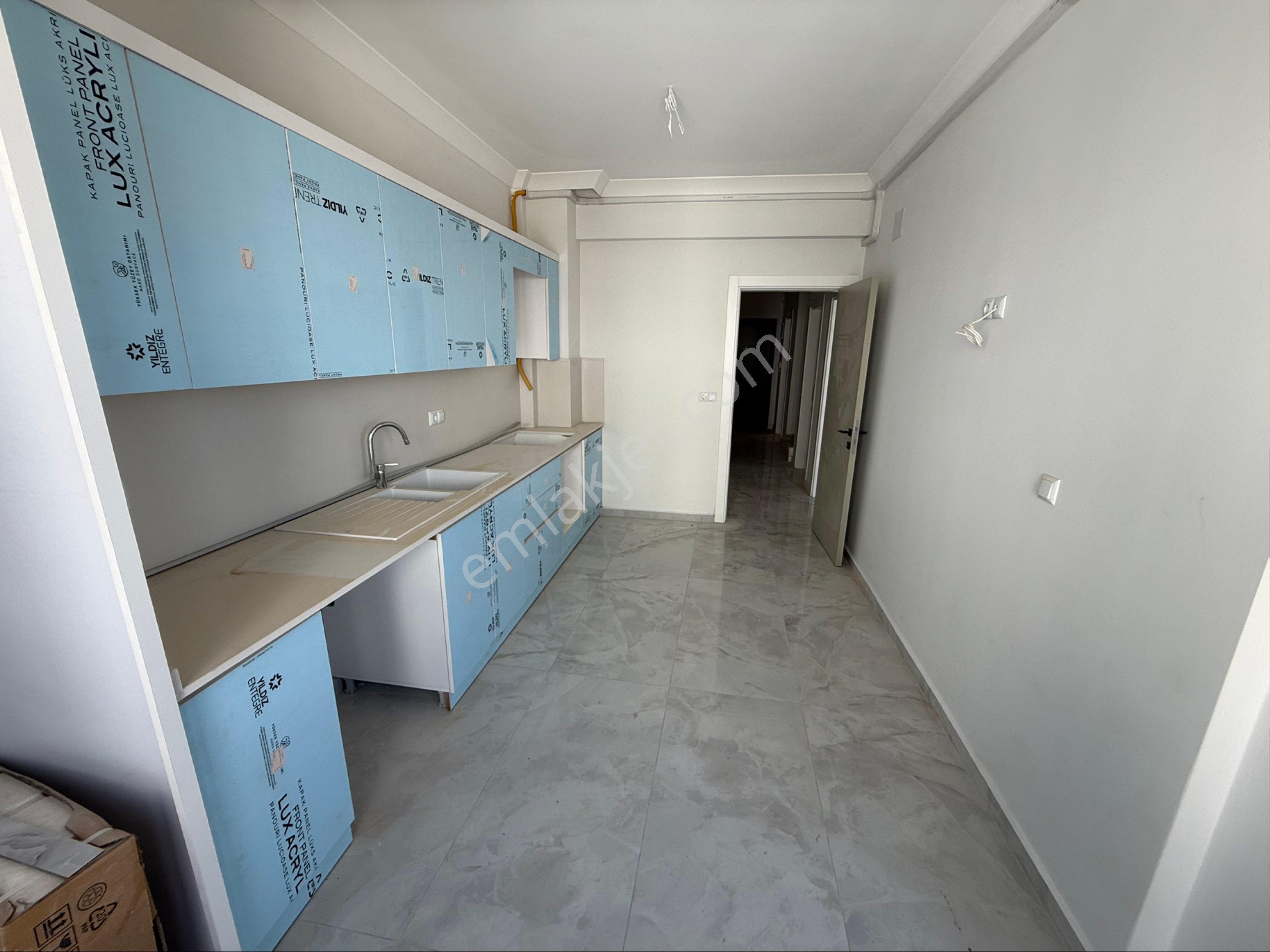 Akhisar Reşatbey’de Asansörlü Satılık Yerden Isıtmalı 3+1 Sıfır Dublex Daire