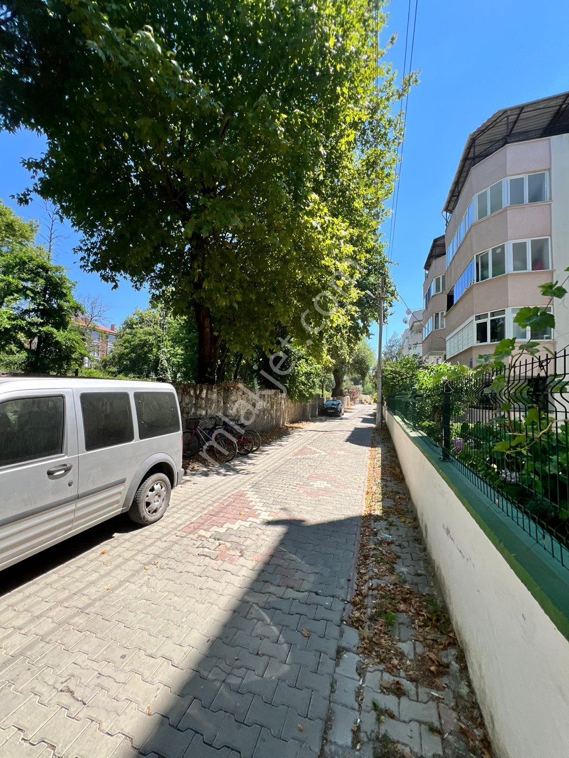 🏡 Akçay Dumanlıkent Sitesi’nde Satılık 2+1 Bahçeli Giriş Kat Daire