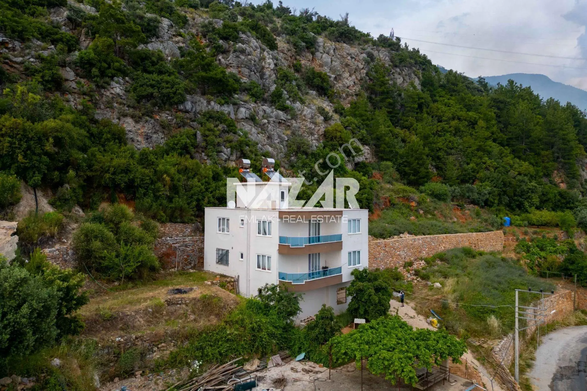Alanya Kızılcaşehir’de 615 M² İmarlı Arsa Ve 2 Katlı Bina - Görsel 3