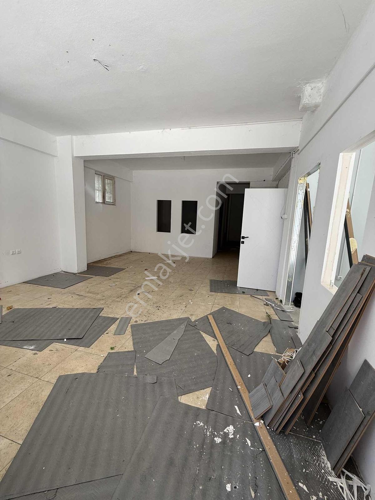 Tekirdağ Çerkezköy G.mk Mahallesi'nde Kiralık Dükkan 300 M2 - Görsel 9