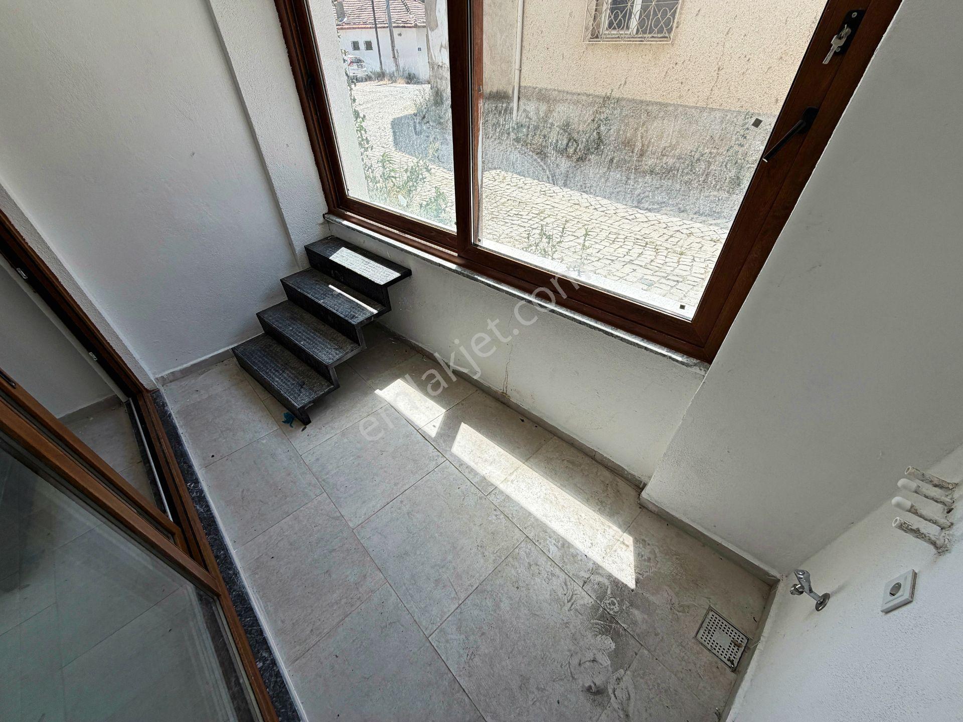 Aktif'ten Fırsat Güre'de Satılık Doğa İle İç İçe Lüx 2+1 Ters Dublex - Görsel 4