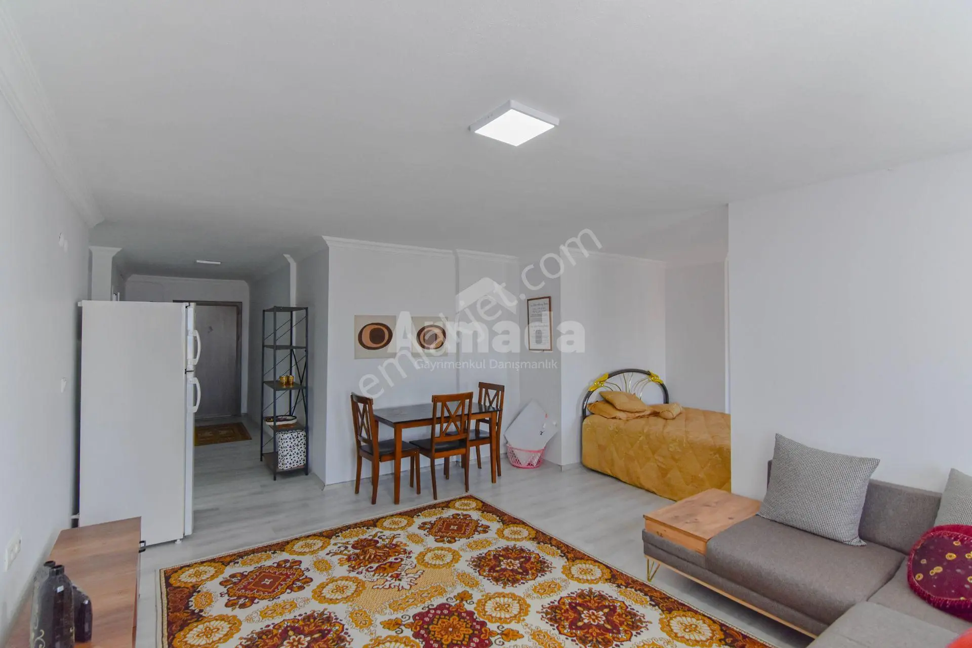 Kuşadası Çevreyolu Üzerinde Deniz Manzaralı Tam Eşyalı Daire - Görsel 4
