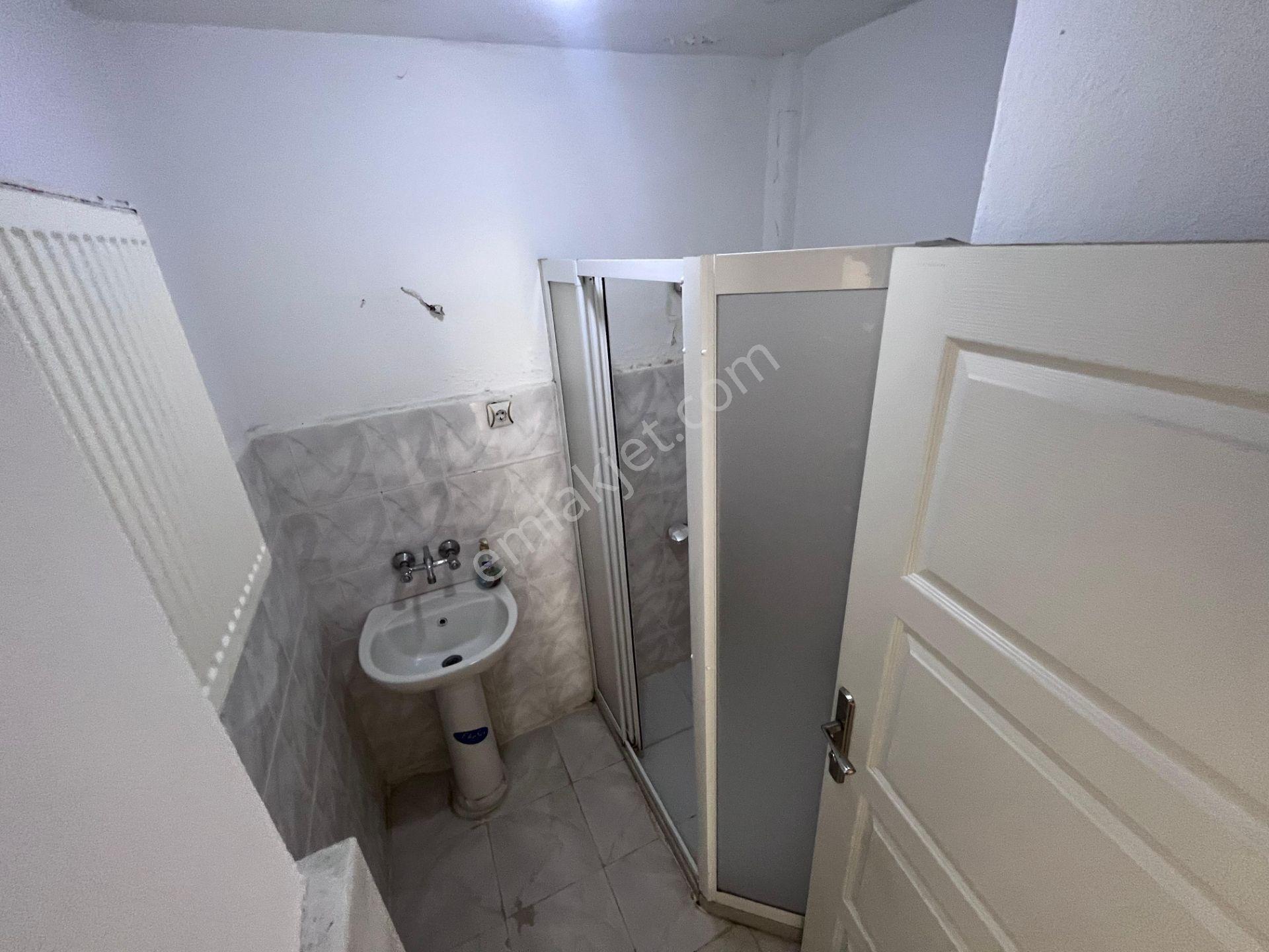 Ankara Kazanç'tan Yapılı Ara Katta Yapılı Mükemmel Konumda Kiralık 3+1 Daire - Görsel 25