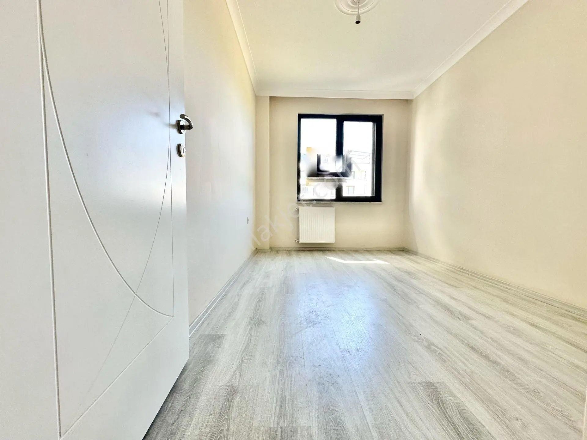 ⭐ay Emlaktan⭐altınkum'da Kombili Ayrı Mutfak Arakat Ebeveyn Banyolu Şık Tasarımlı Satılık 2+1 Daire - Görsel 24