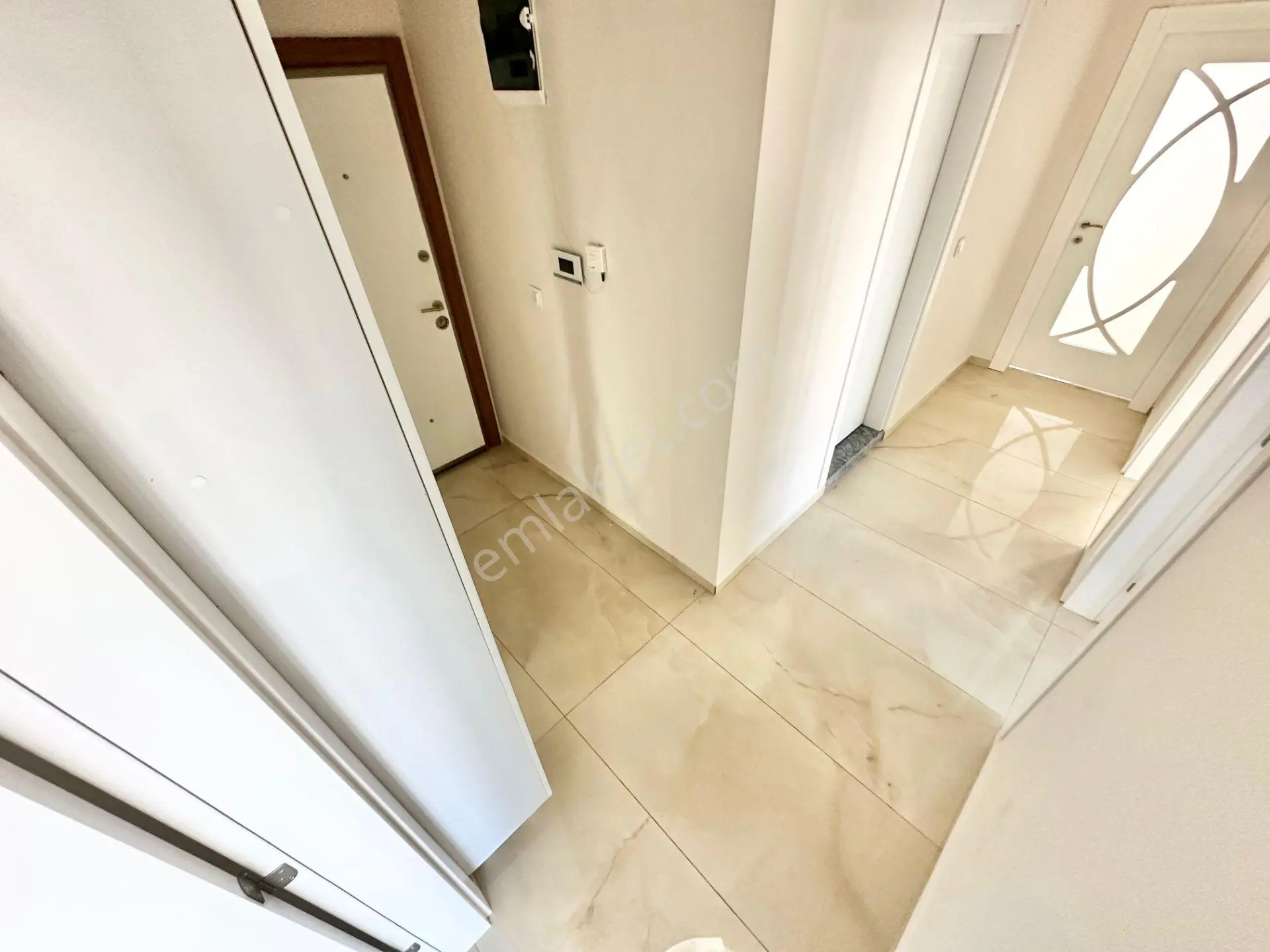 ⭐ay Emlaktan⭐altınkum'da Kombili Ayrı Mutfak Arakat Ebeveyn Banyolu Şık Tasarımlı Satılık 2+1 Daire - Görsel 29