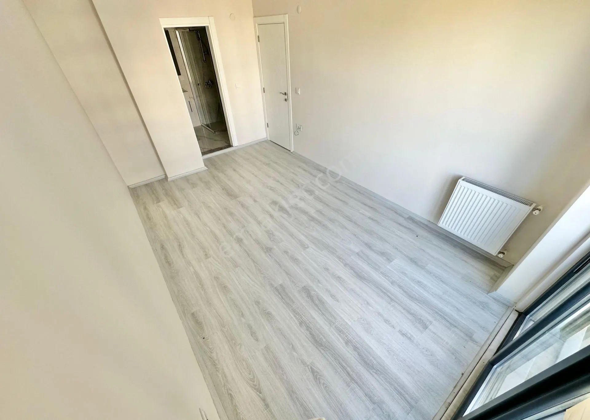 ⭐ay Emlaktan⭐altınkum'da Kombili Ayrı Mutfak Arakat Ebeveyn Banyolu Şık Tasarımlı Satılık 2+1 Daire - Görsel 11