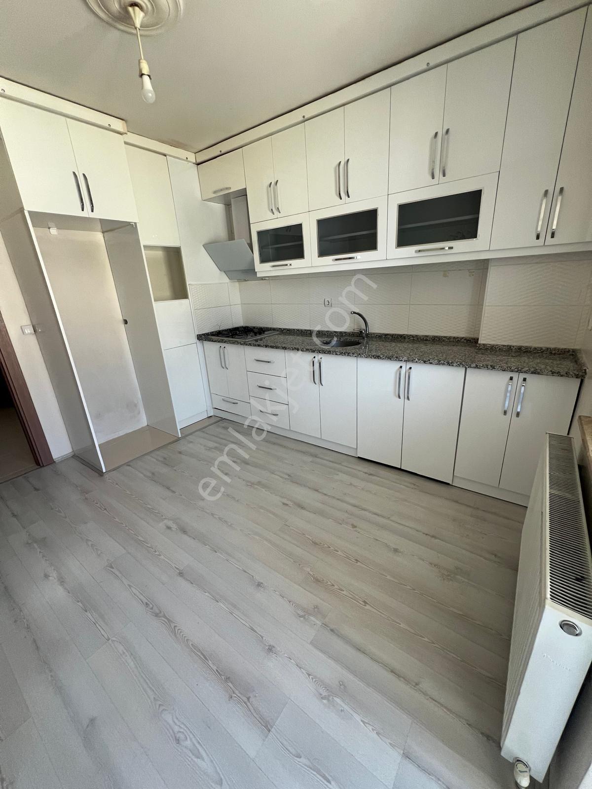 Arkadaş Emlaktan Bahçelievler Mah. Şenyurtta 3+1 Kiralık Daire - Görsel 2