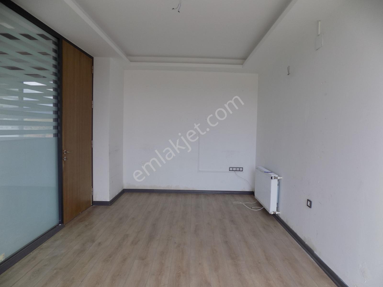 34. Cadde Üzeri Üniversite Hastanesi Karşısı Geniş 3+1 Ofis - Görsel 14