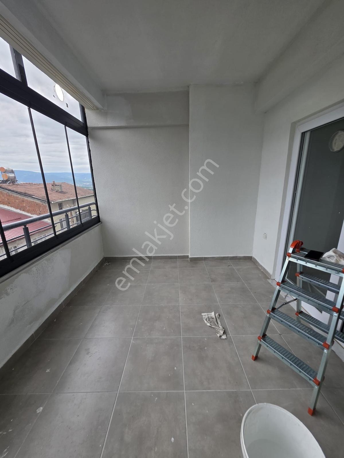 Merkeze Yakın Kiralık 3+1 Daire - Görsel 11