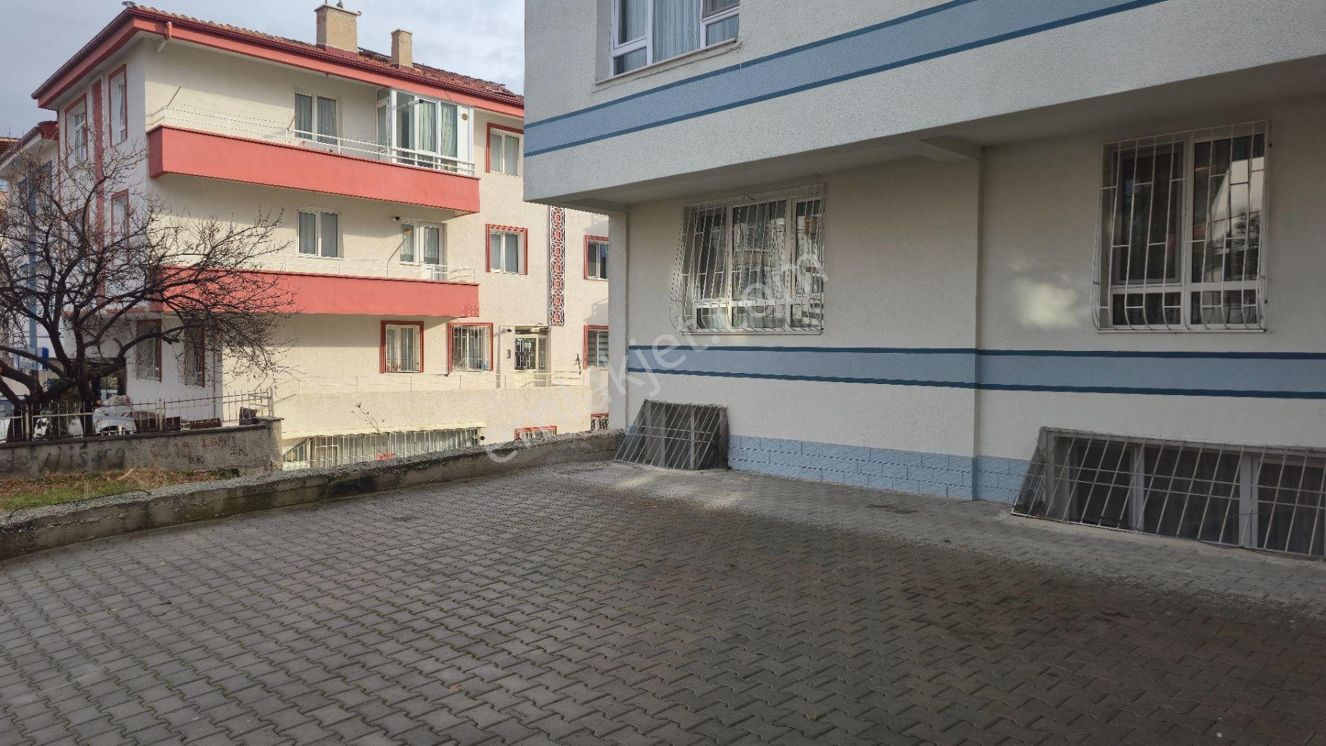 2+1 Düz Giriş Ön Cephe Bakımlı Merkezi Konum Satılık Daire Yıldız Emlak'tan - Görsel 16