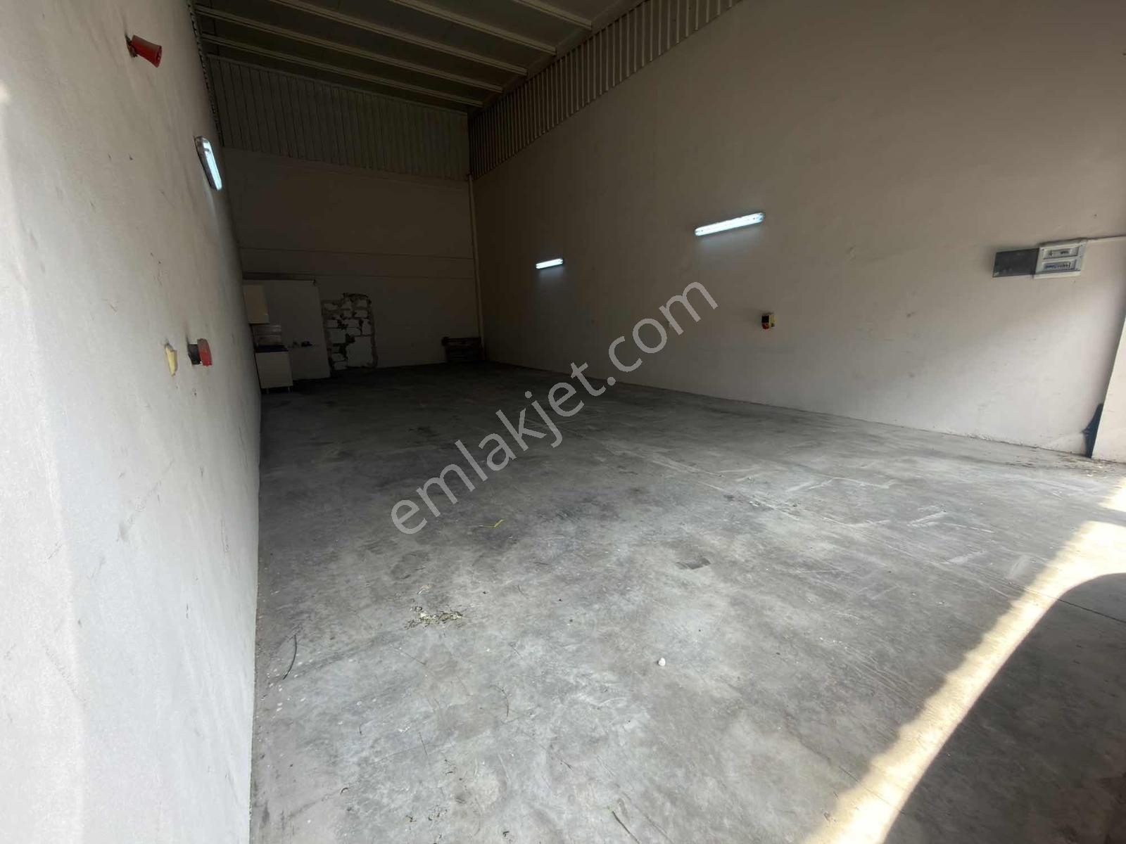 Karşıyaka Yetsan İşmerkezinde Önlü Arkalı 200 M2 Kiralık İşyeri - Görsel 20