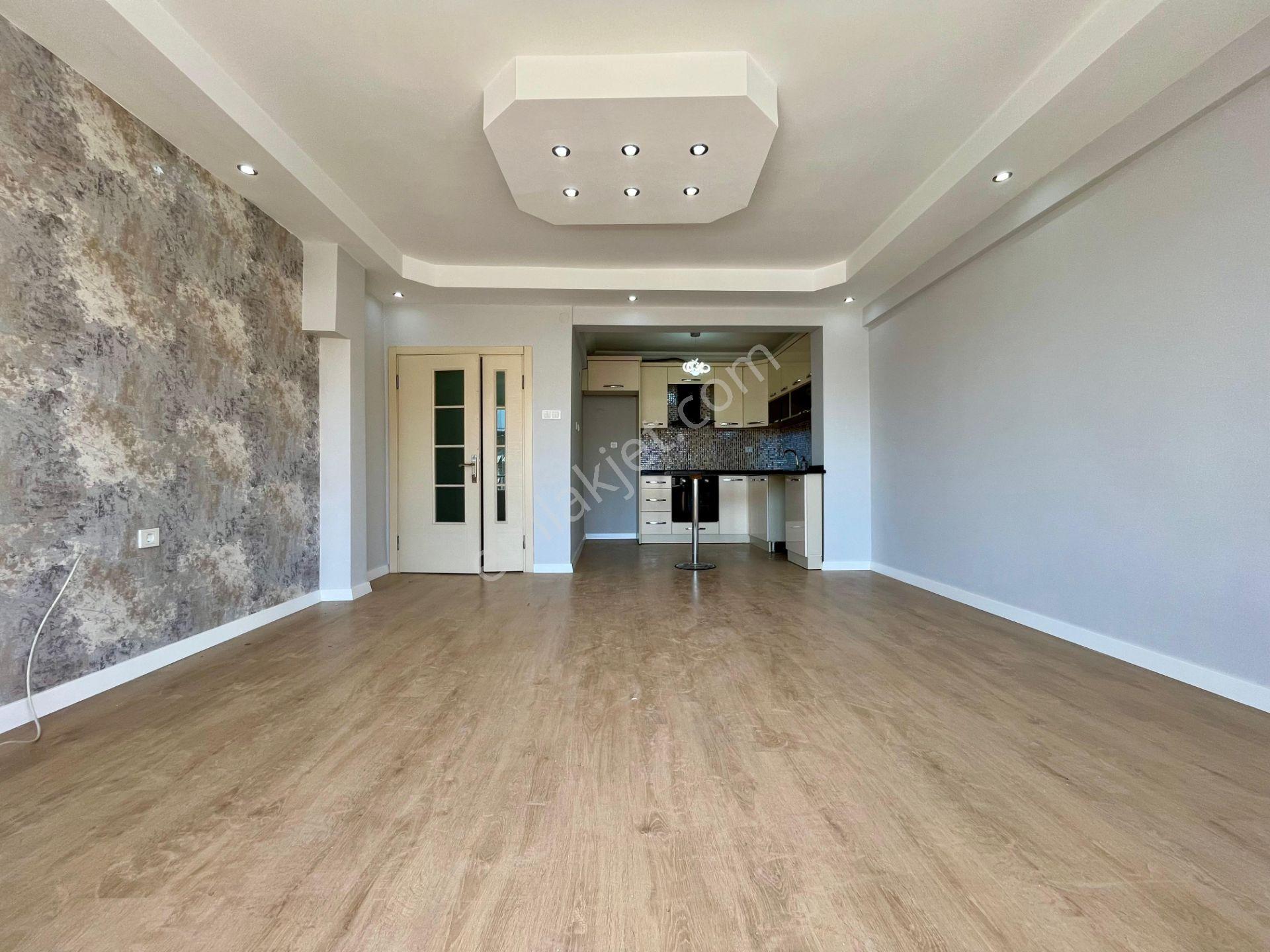 Gümüş'den Akçayın Kalbinde Cadde Üzerinde Denize 300m 2+1 Daire! - Görsel 8