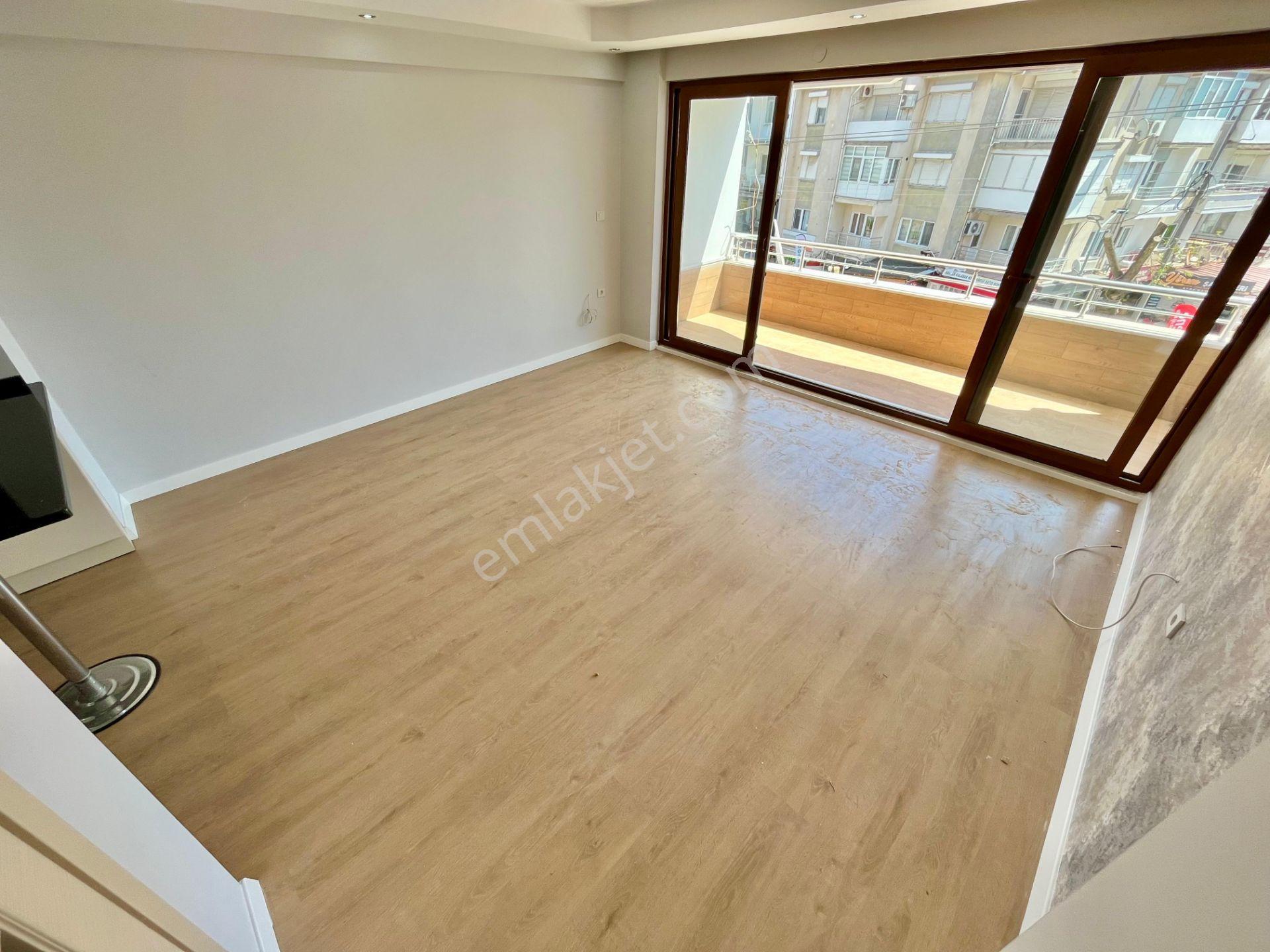 Gümüş'den Akçayın Kalbinde Cadde Üzerinde Denize 300m 2+1 Daire! - Görsel 19