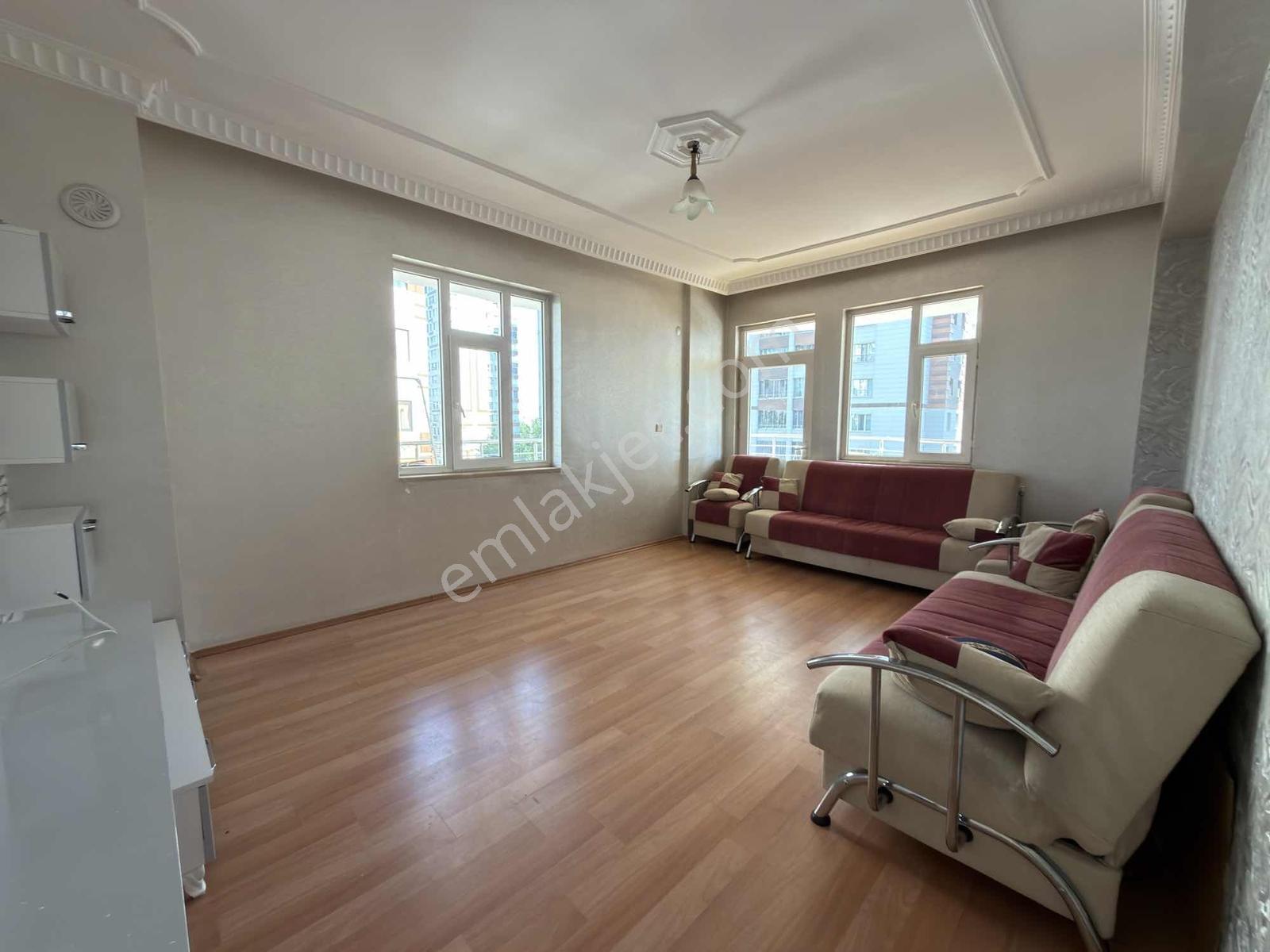 75 Ana Caddeye Yürüme Mesafesinde 3+1 Kiralık Daire - Görsel 5