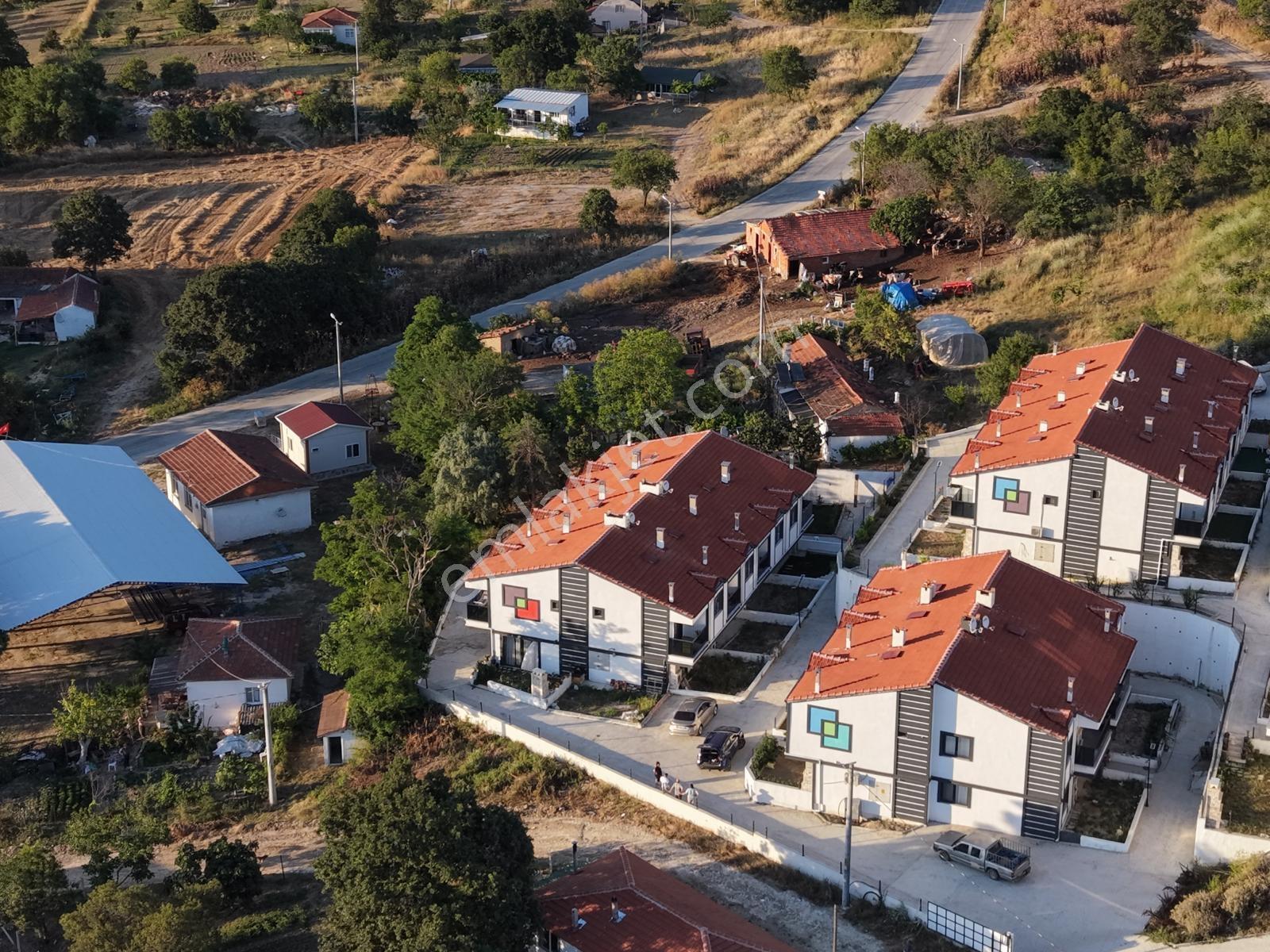 Ege Emlaktan Danişment Köyünde Satılık Dubleks Yazlık - Görsel 34