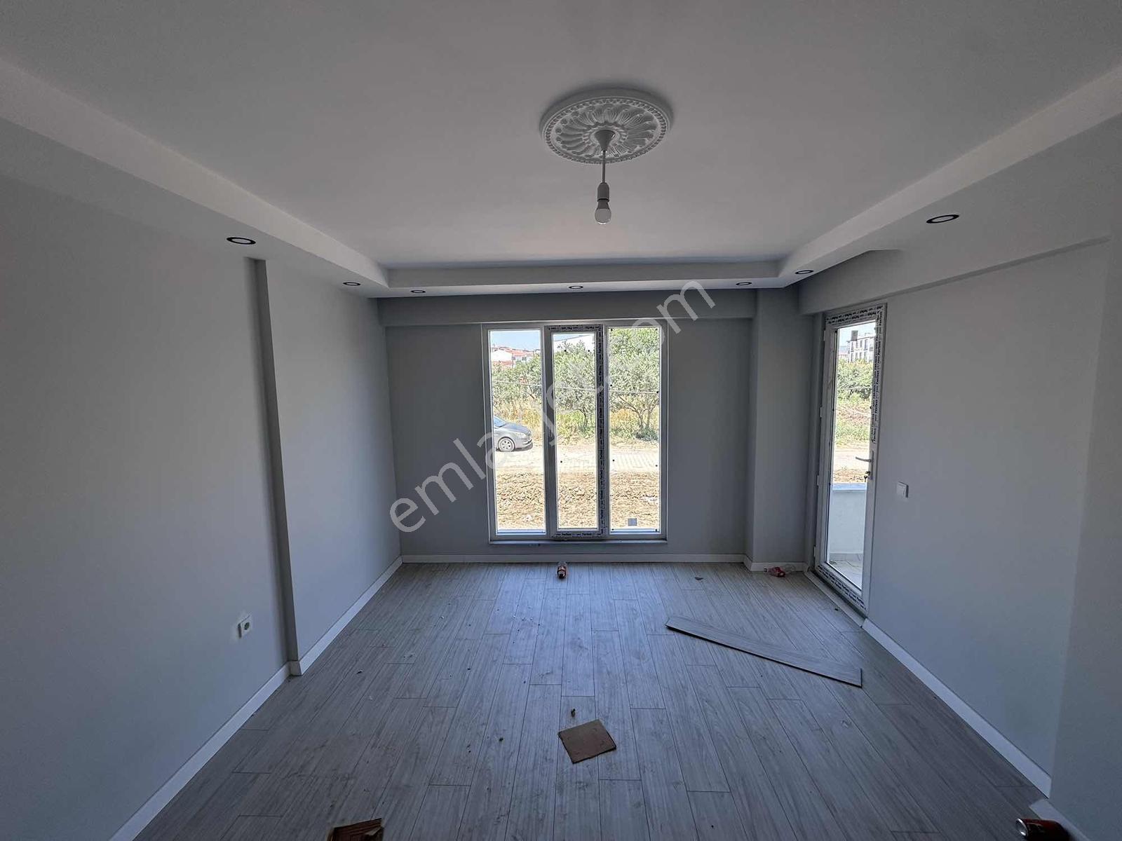 2+1 Büyük Geniş Kaliteli Manzaralı Site İçinde Sıfır Daire - Görsel 13