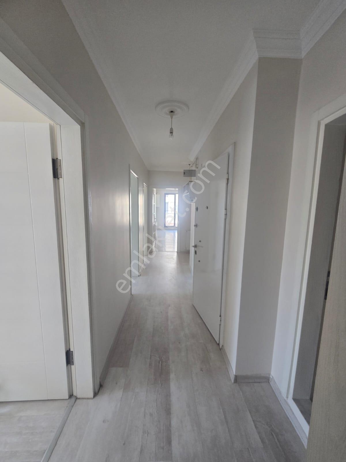 Atalar Mahallesi'nde 3+1 Net 125 M² | Yeni Boyalı | Bahçe İçinde - Görsel 21
