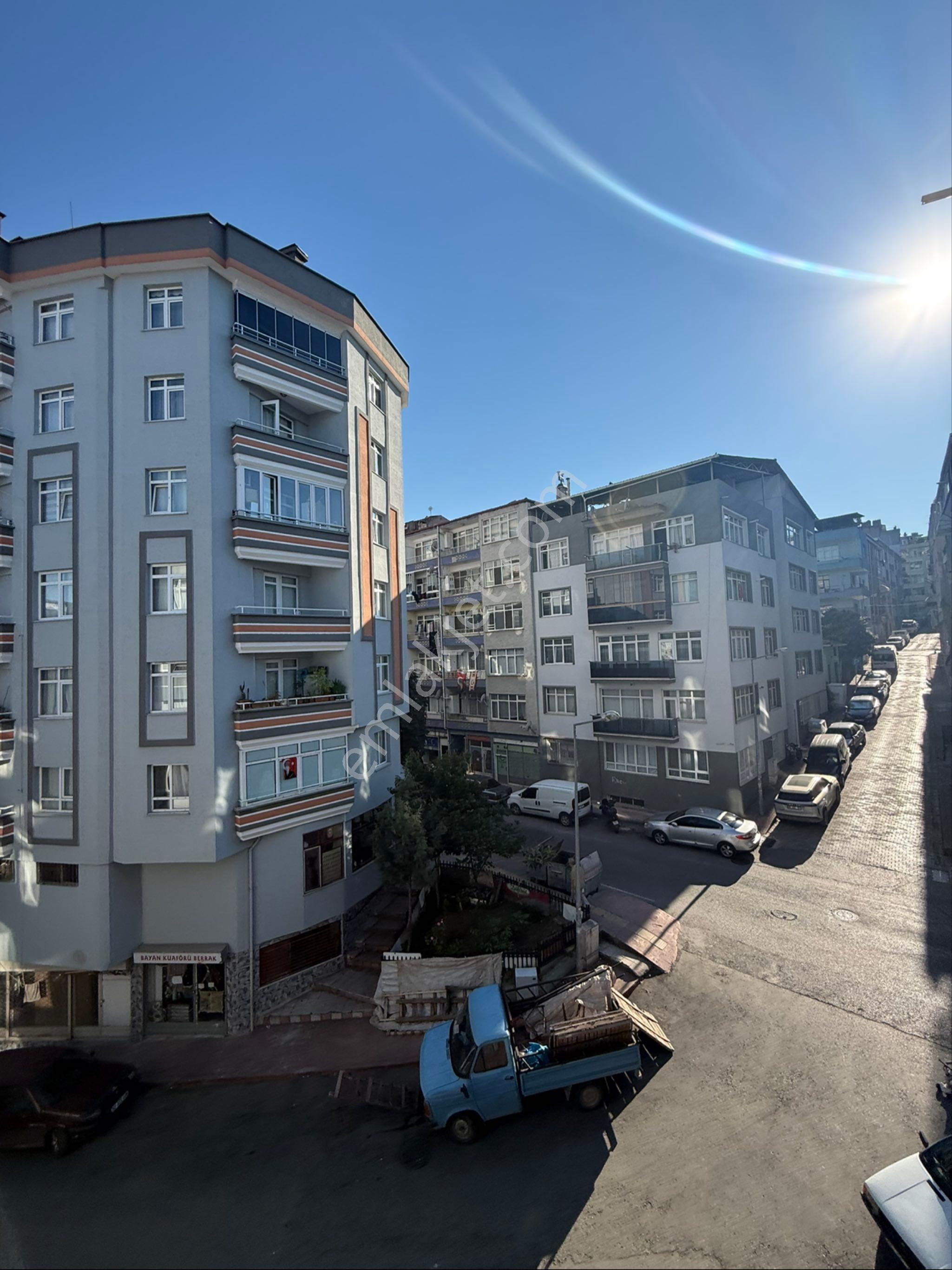 Gebi Caddesi Uzerinde Temiz Satılık Daire - Görsel 15