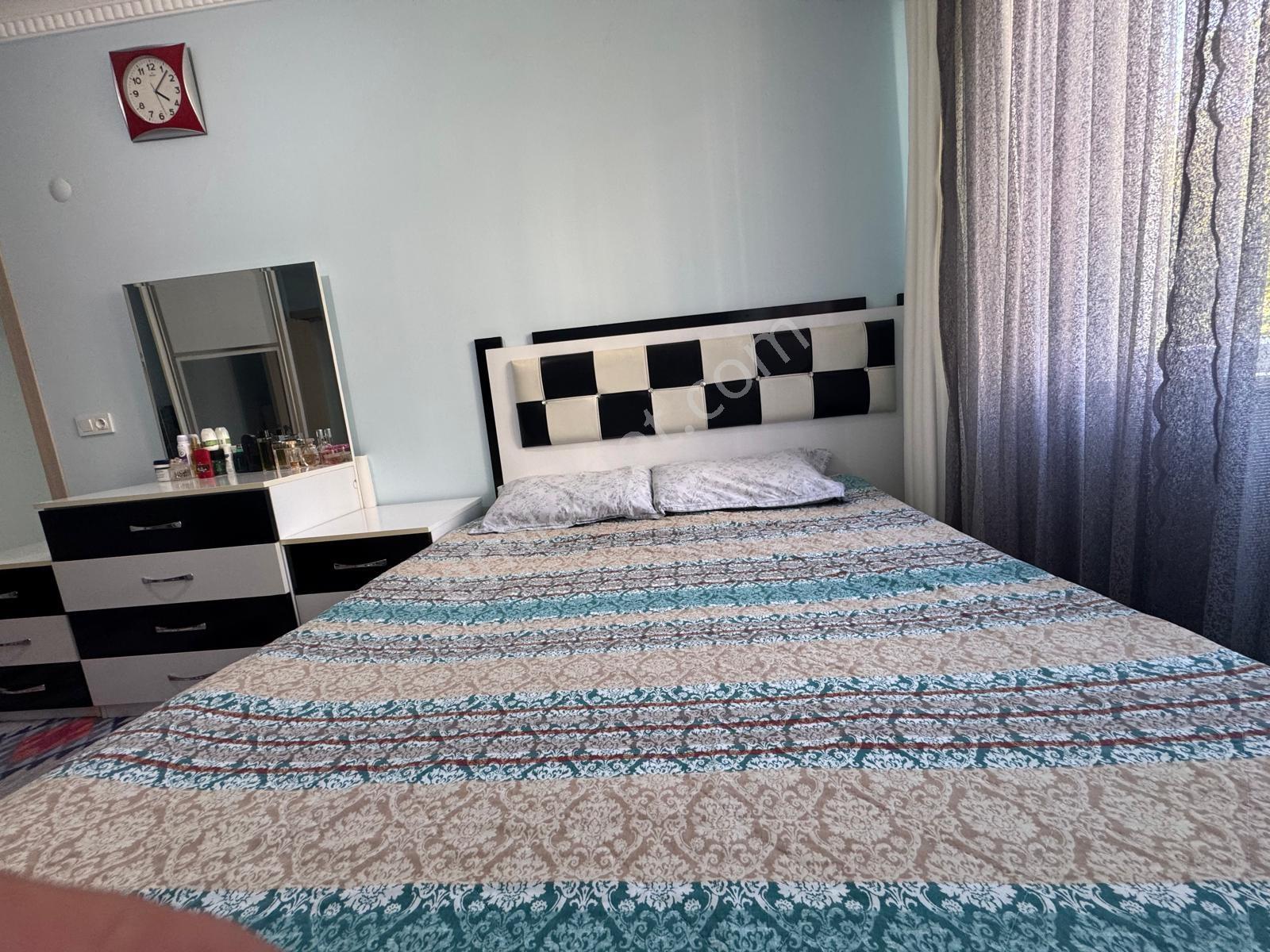 Kumbağ Mahallesinde Ful Eşyalı Denize Yürüme Mesafede 2+1 Daire - Görsel 15