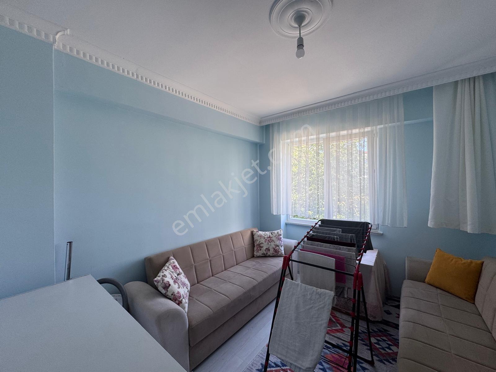 Kumbağ Mahallesinde Ful Eşyalı Denize Yürüme Mesafede 2+1 Daire - Görsel 8