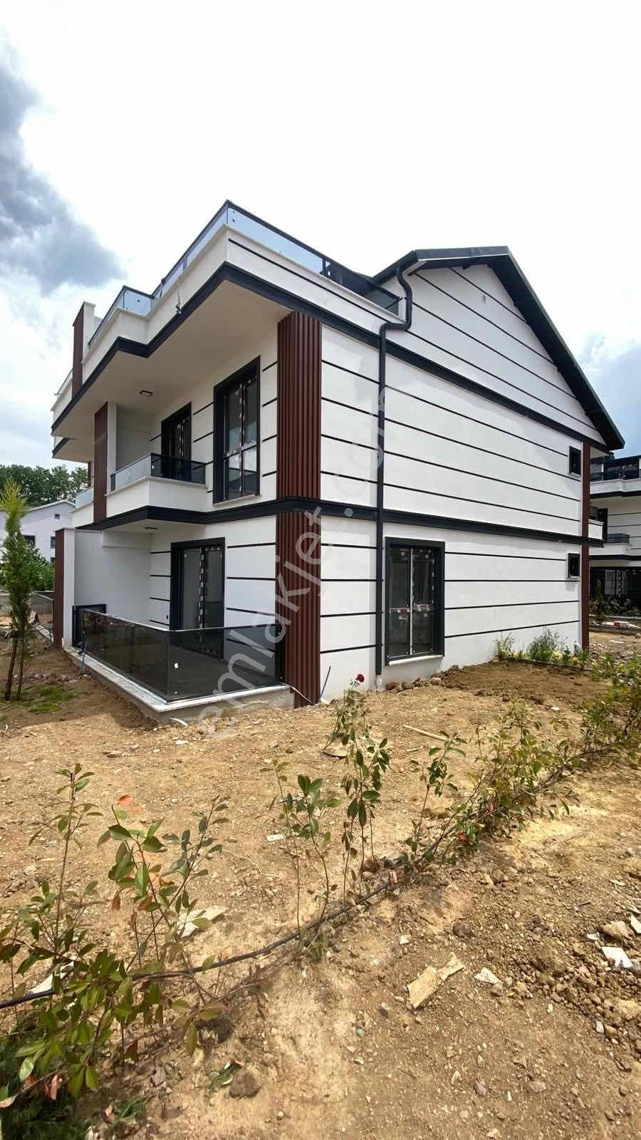 Kocaeli Yeniköy'de Triblex 4+1 350 M2 Satılık Lüx Villa - Görsel 13