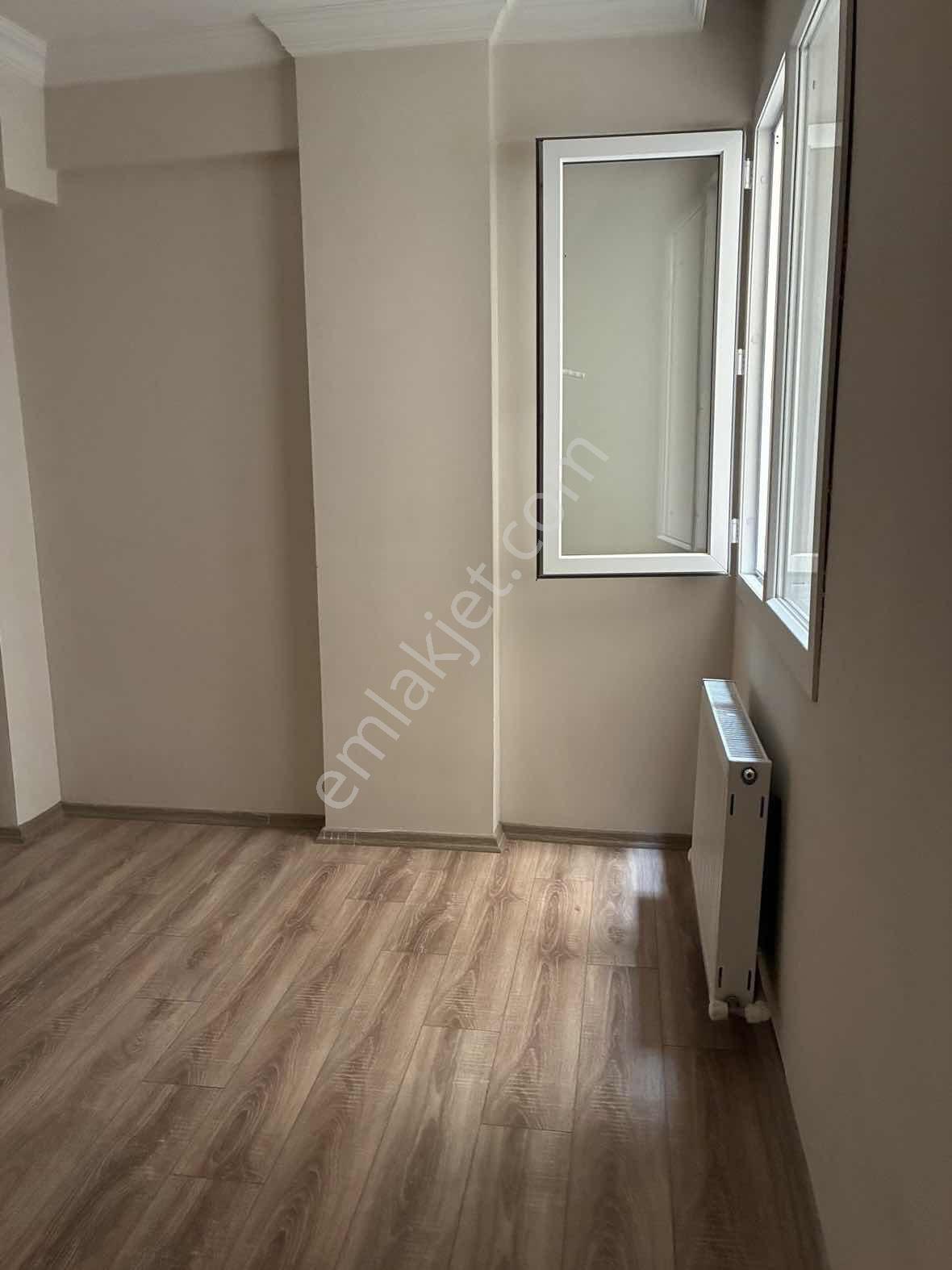 Emlak Center'dan Kiralık Muradiye Mah. 2+1 Açık Mutfak Arakat - Görsel 6