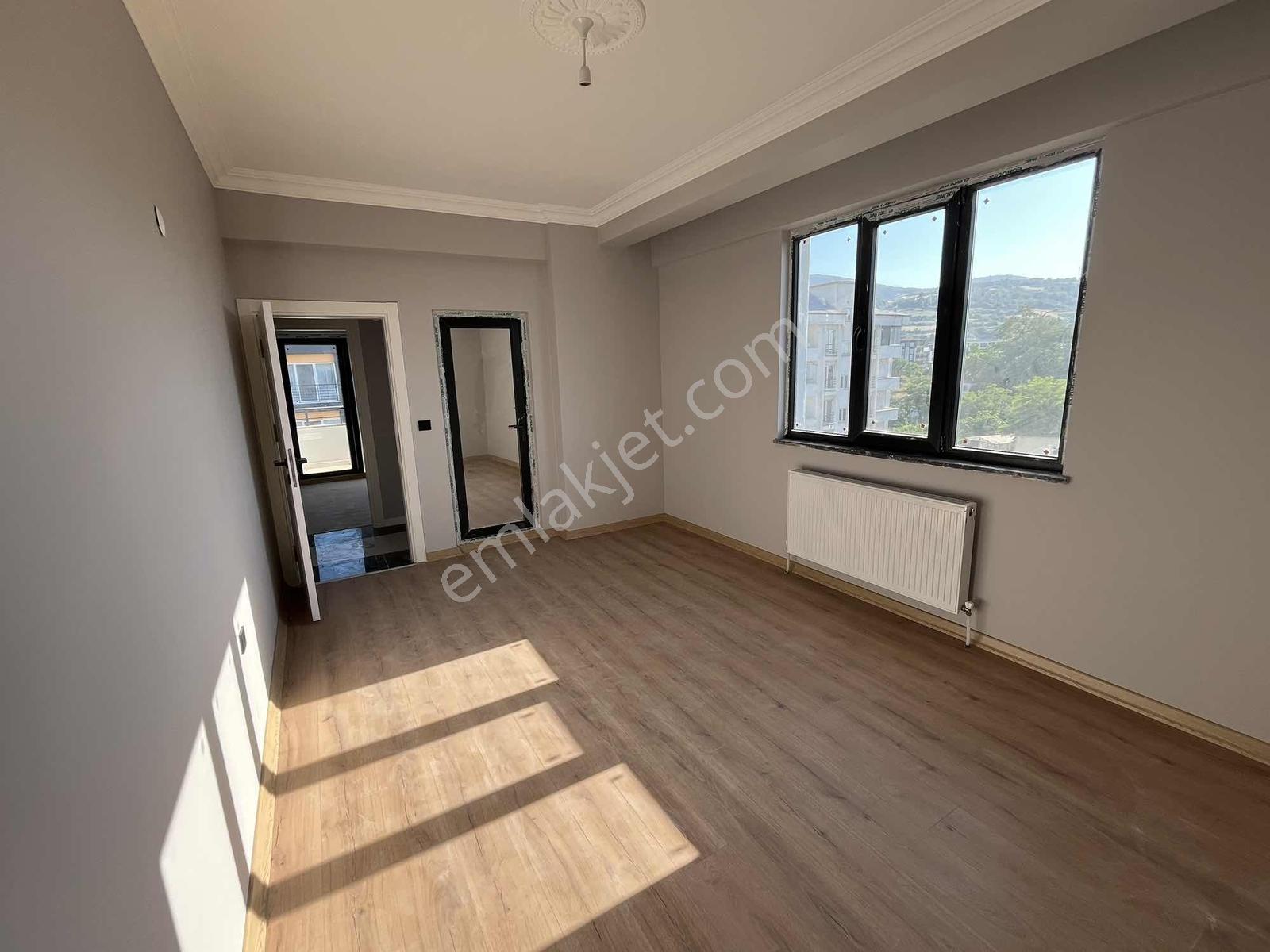 Yağmur Emlaktan Güney Cephe Önü Full Açık 3+1 Sıfır Daire - Görsel 33