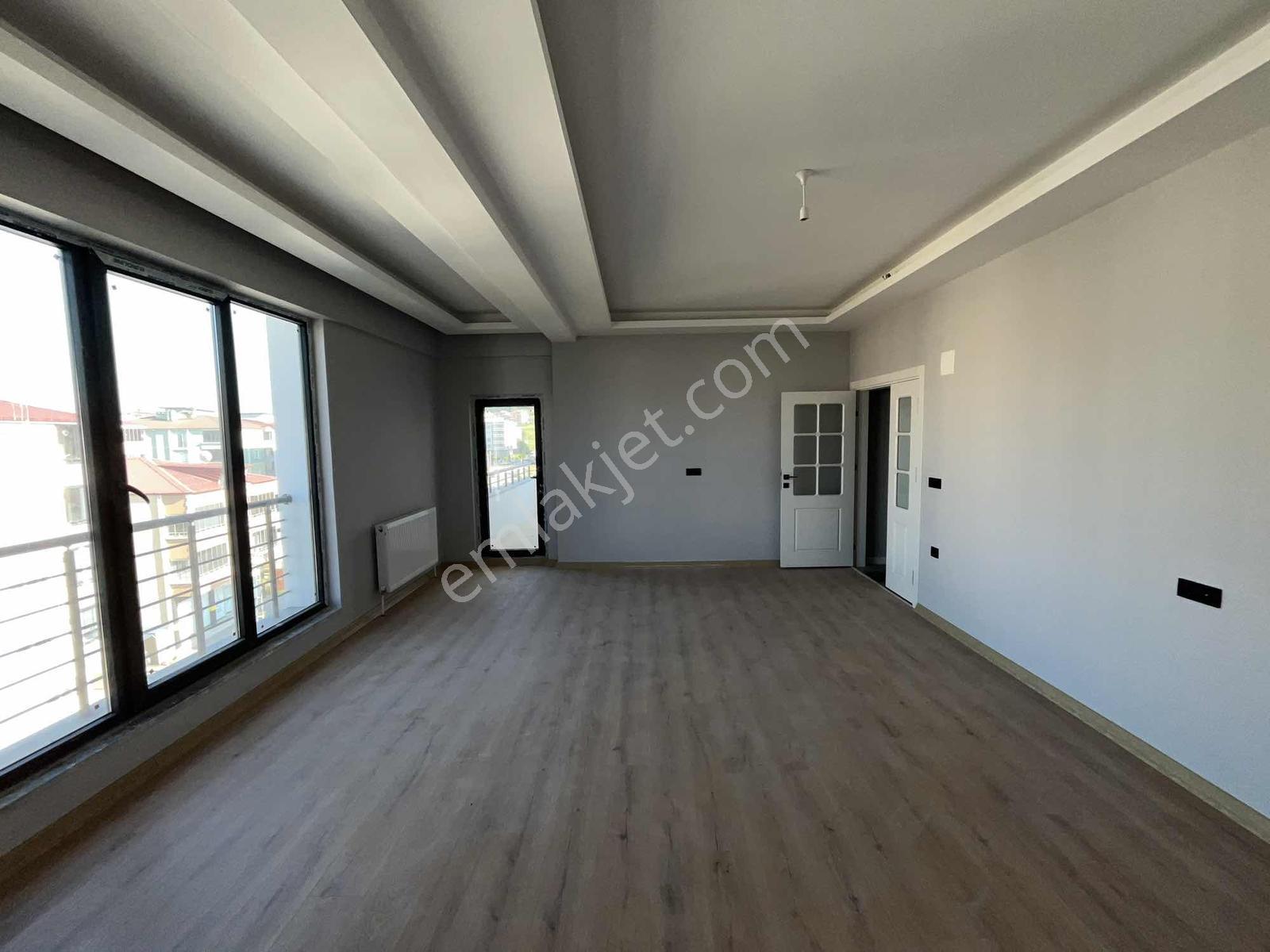 Yağmur Emlaktan Güney Cephe Önü Full Açık 3+1 Sıfır Daire - Görsel 11