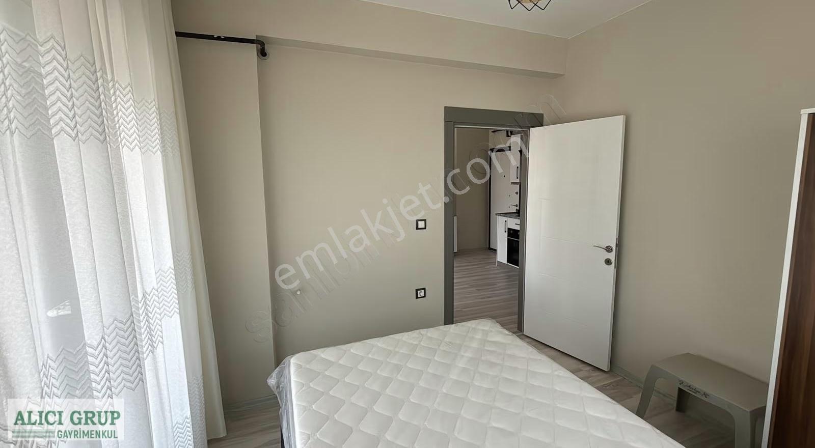 Çukurova Fırın Arkası Ana Yola Yakın Eşyalı Sıfır 1+1 Daire - Görsel 14