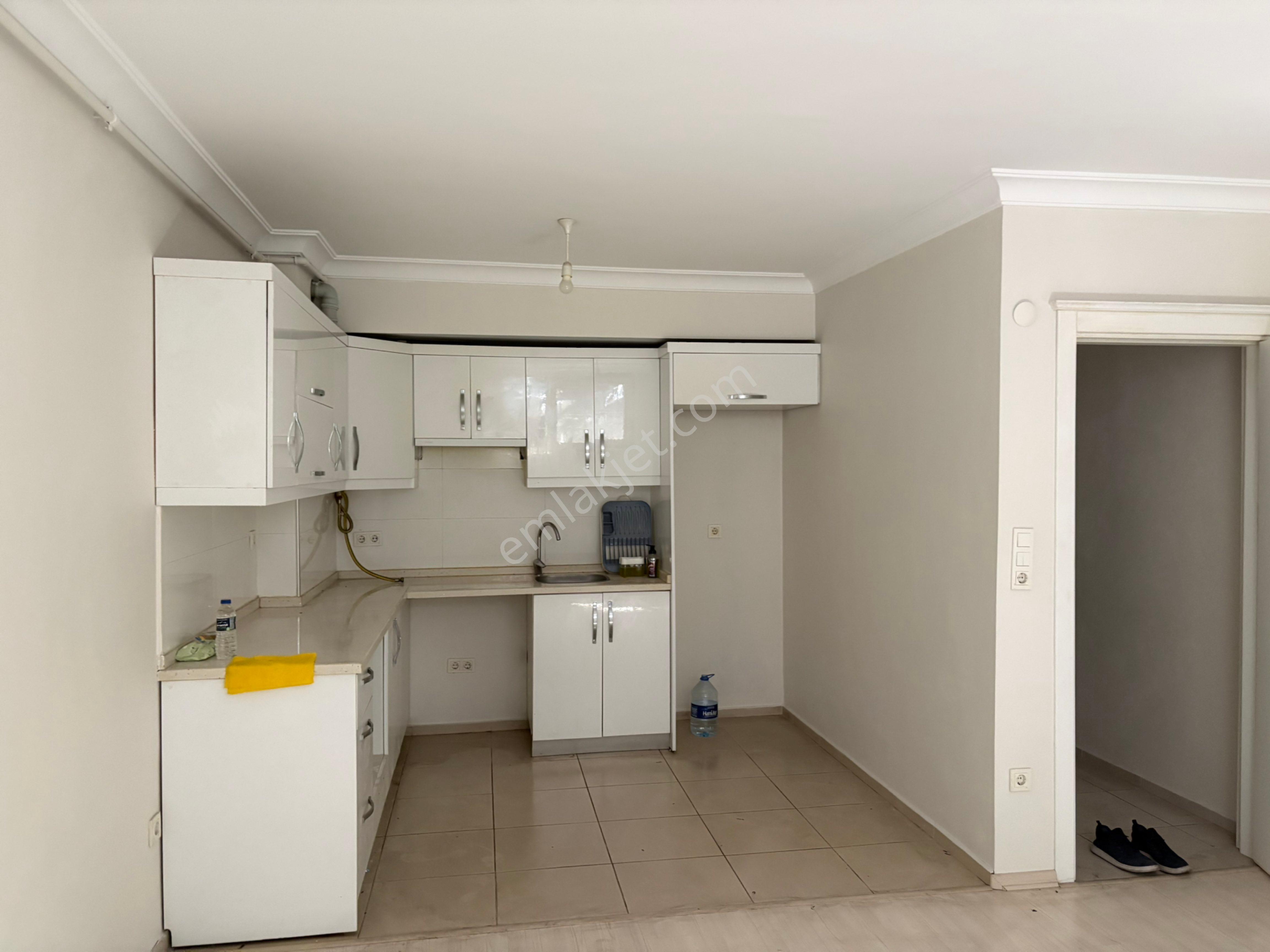 Muratpaşa'da Kiralık 1+1 Merkezi Konumlu Bodrum Daire - Görsel 10