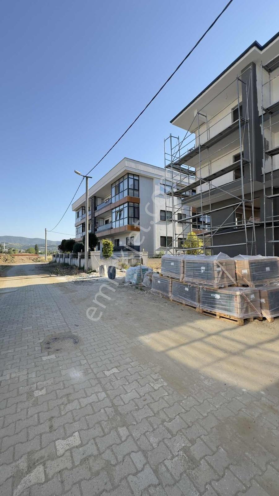 Adnan Menderes Mahallesinde Lüks Site İçinde Satılık 1+1 Daire - Görsel 2