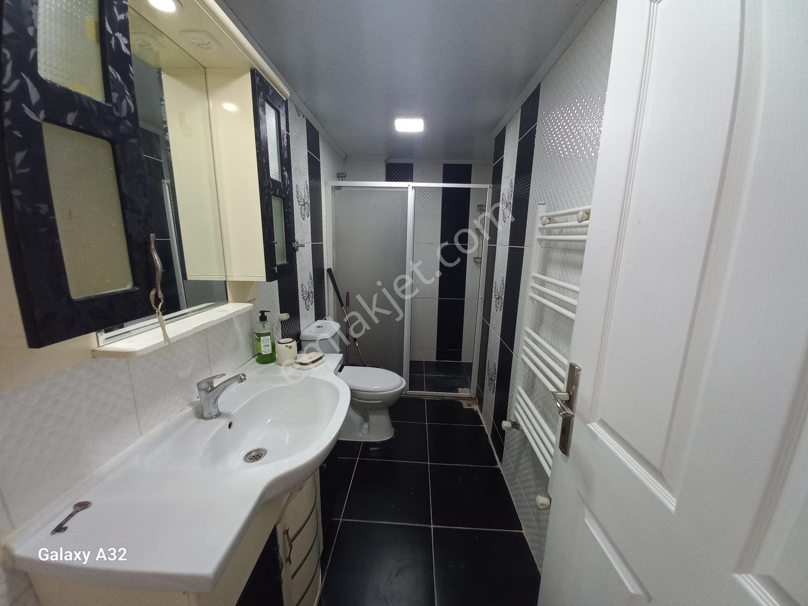 Buca Çamlıkule Mah. Merkezi Lokasyonda 3+1 Kiralık Daire - Görsel 4
